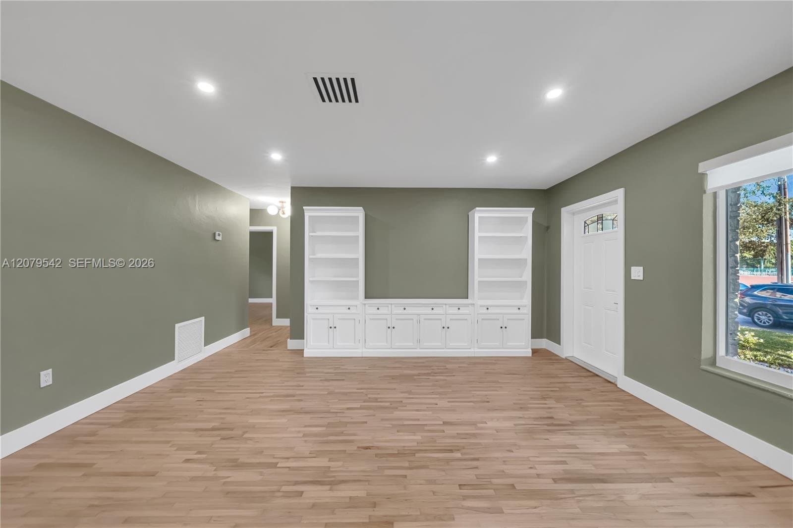 Coral Gables House: 3145 Segovia St
