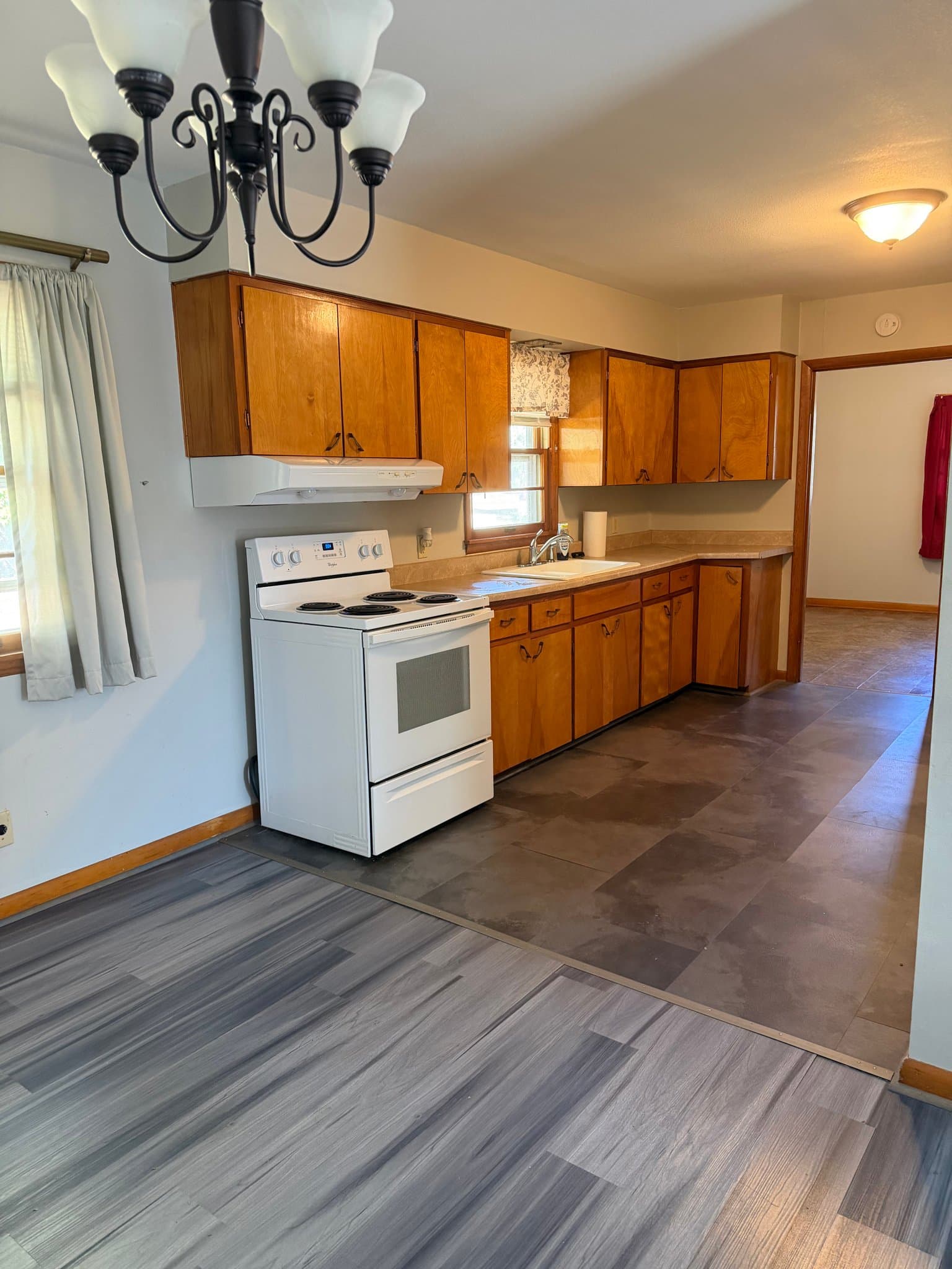 Mexico House: 1233 Pinelawn