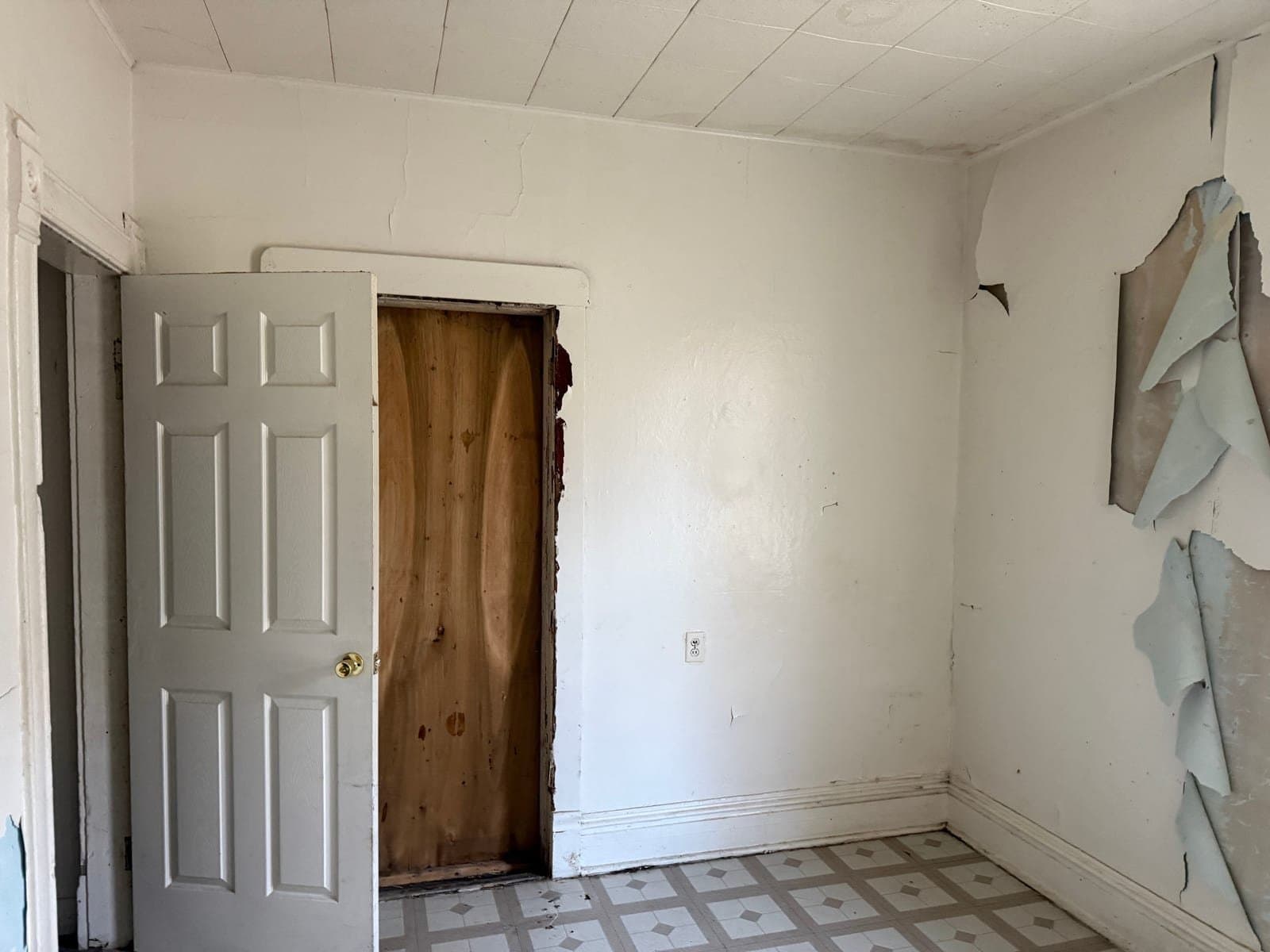 Peoria House: 611 Haungs Ave