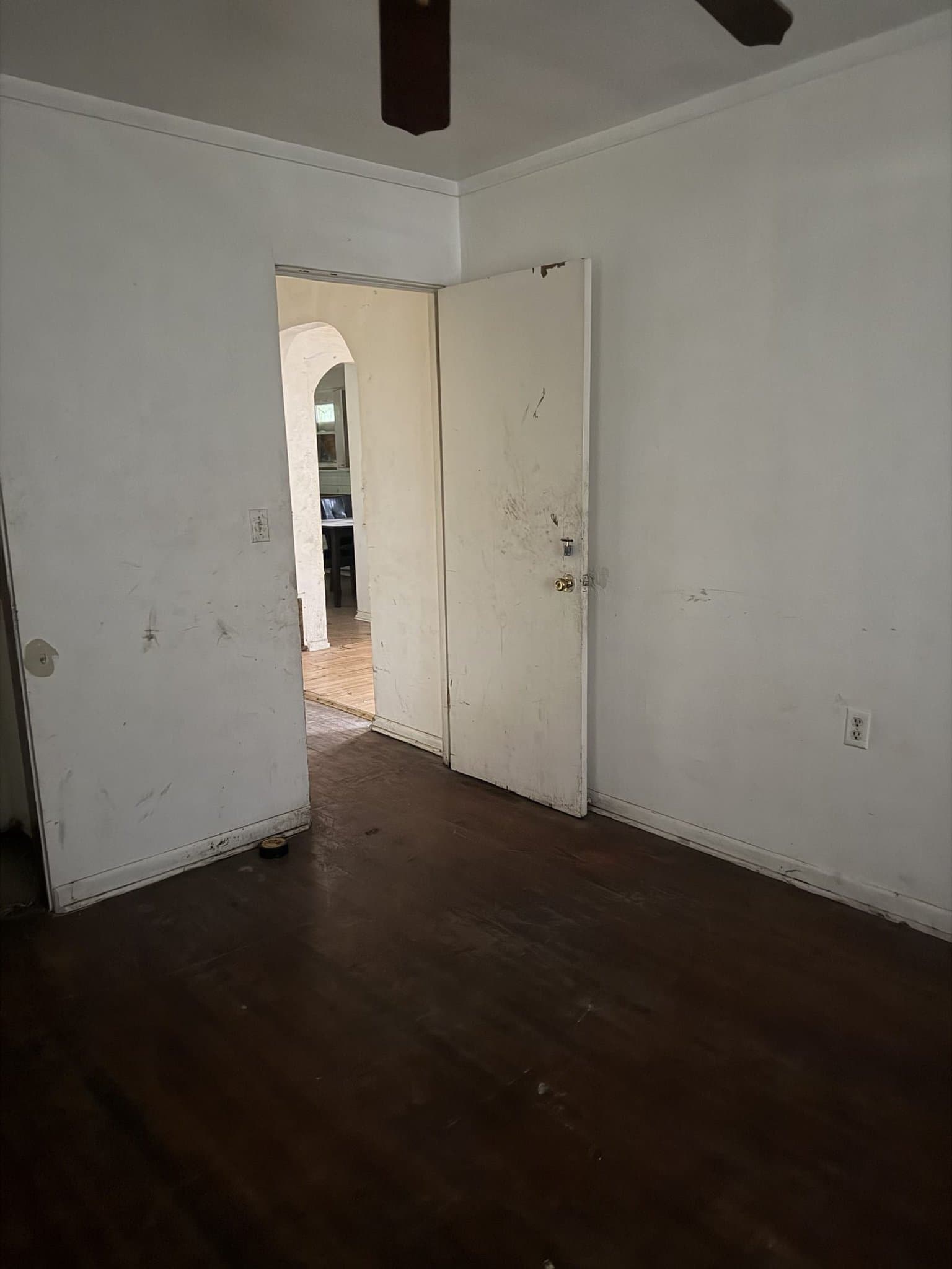 St. Louis House: 5050 Hallows Ave