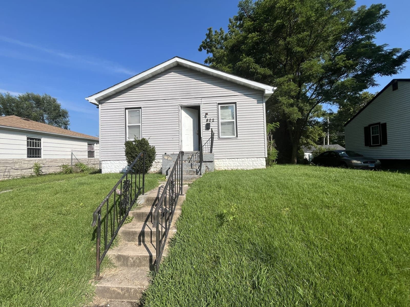 East St. Louis House: 802 N 71st St