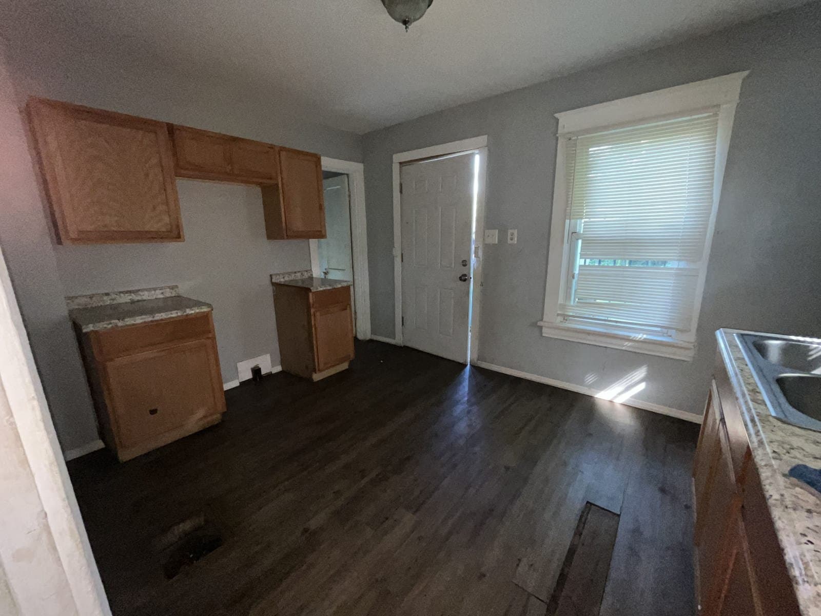 East St. Louis House: 802 N 71st St