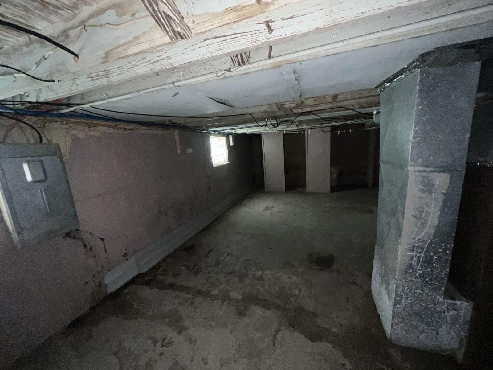 East St. Louis House: 802 N 71st St