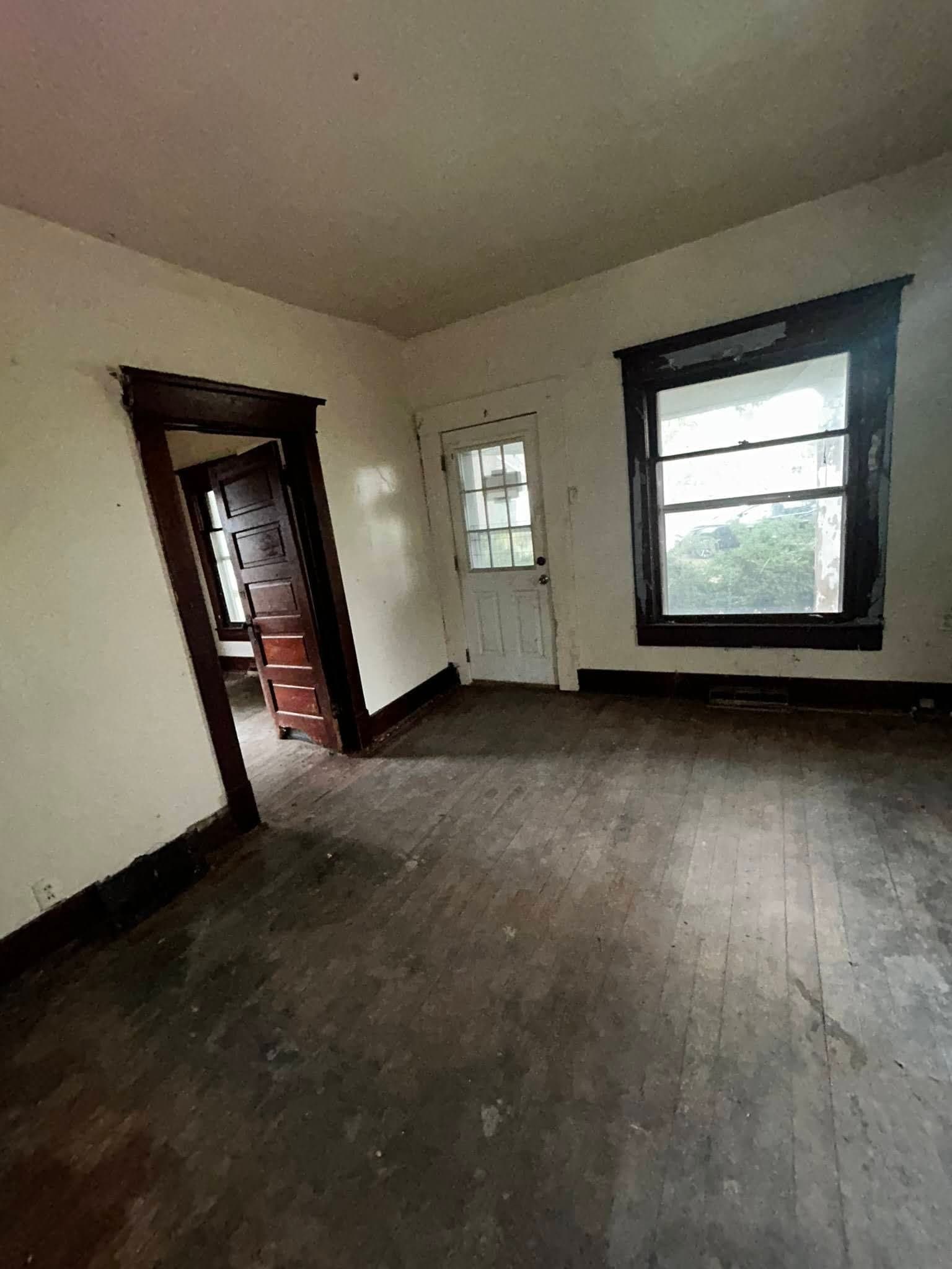 Witt House: 529 N 2nd St