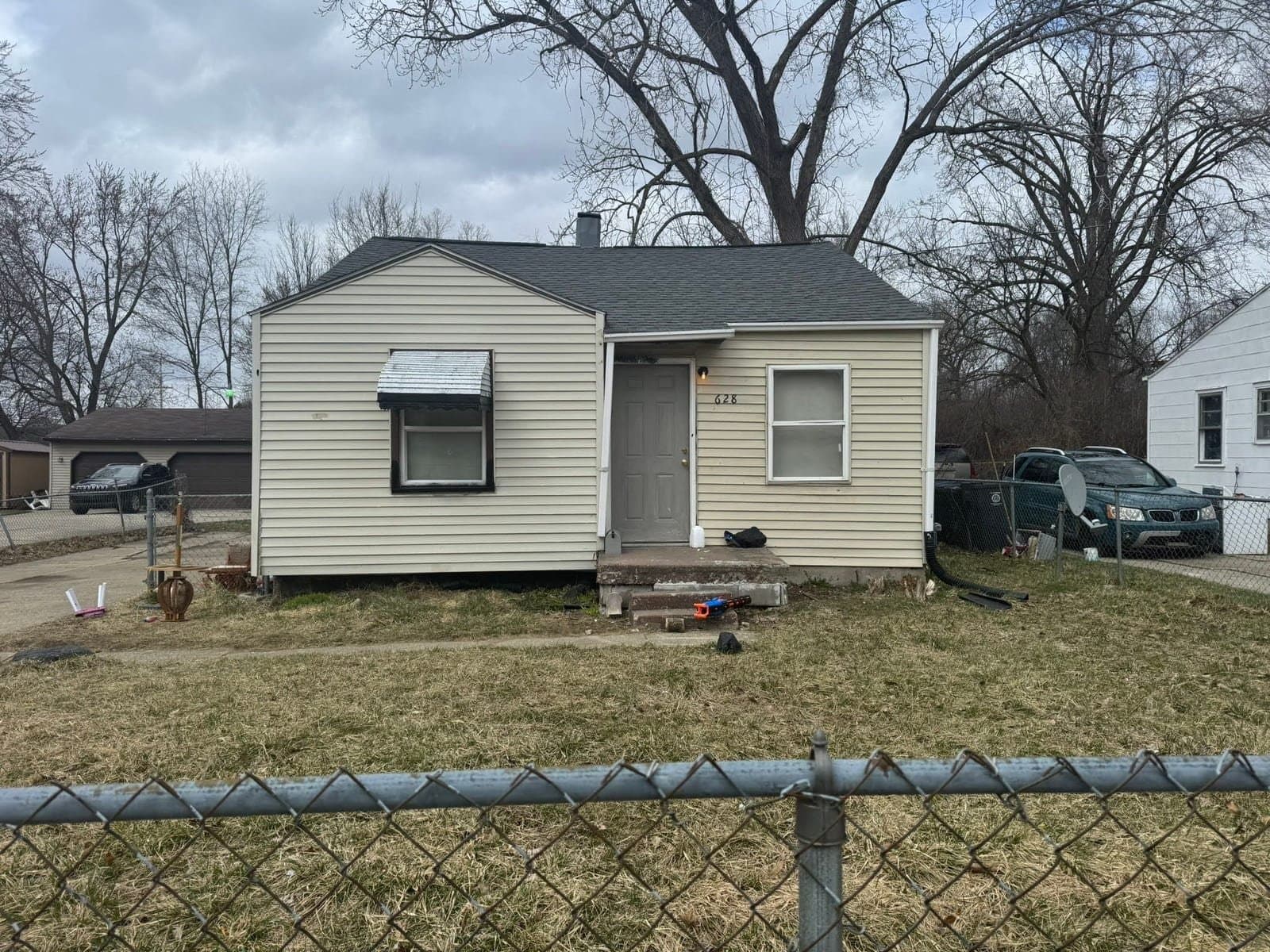 Flint House: 628 W Home Ave