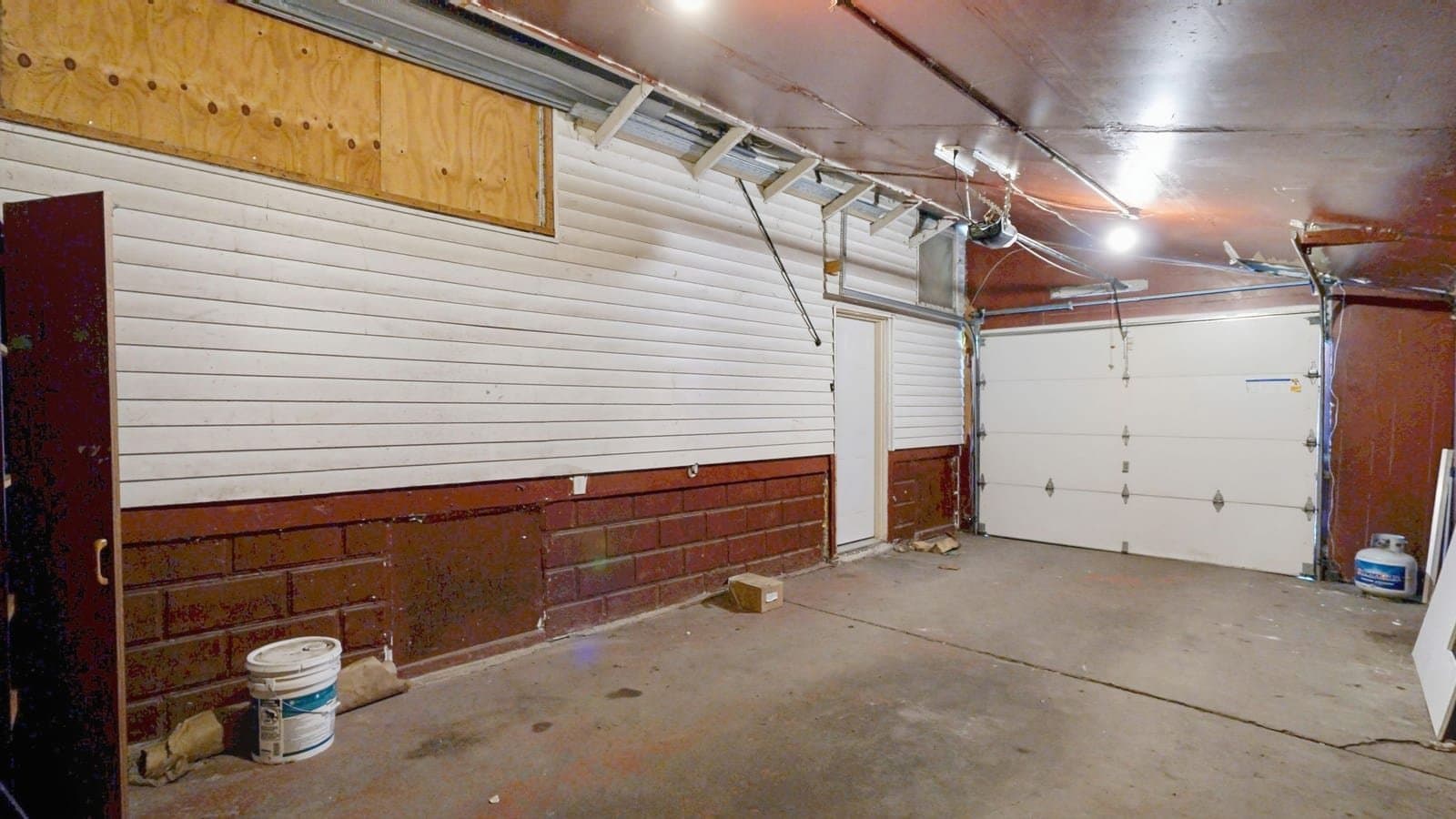 Saginaw House: 2128 Fordney St