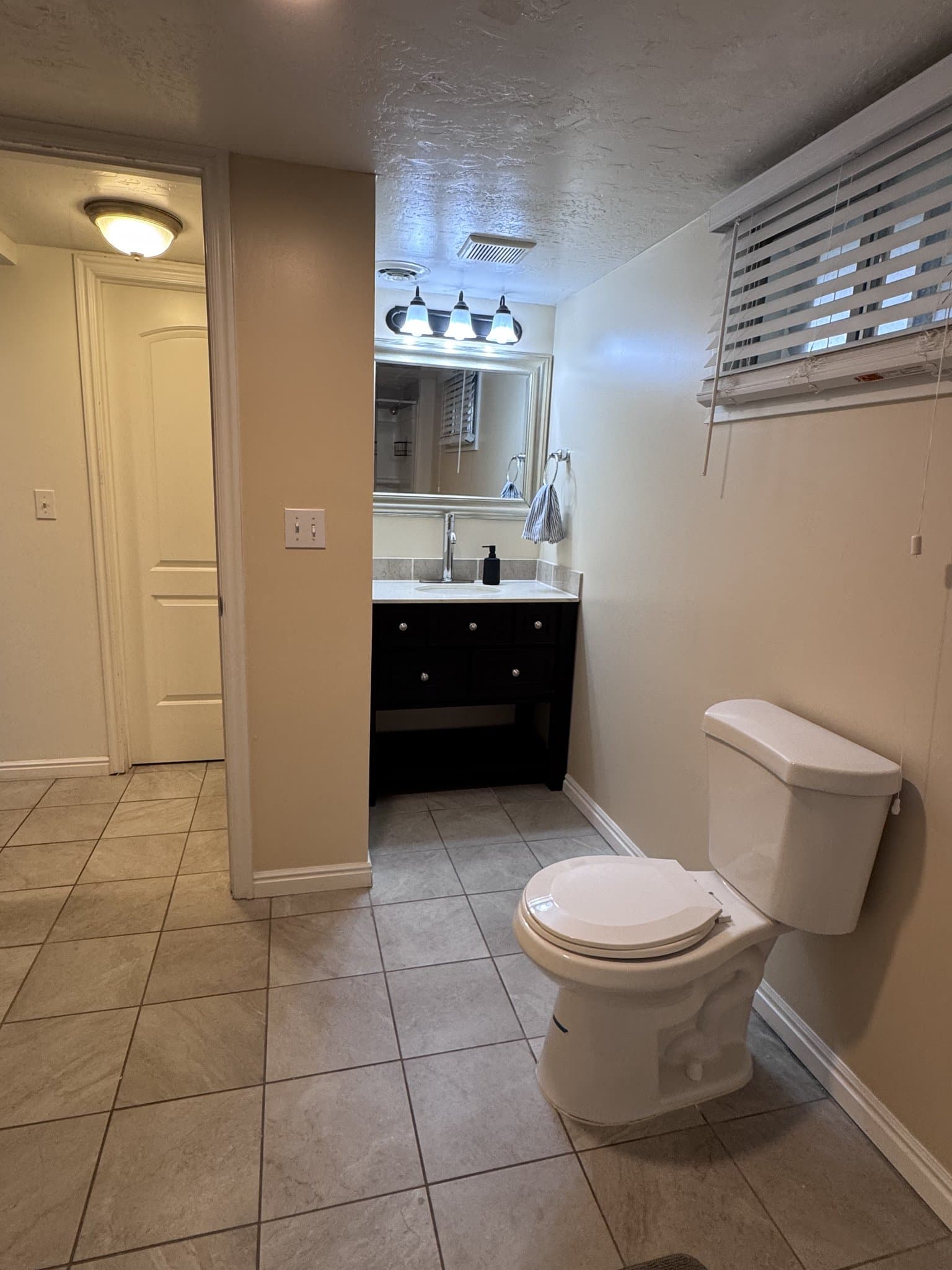 Ogden Single Room: 119 Ray St