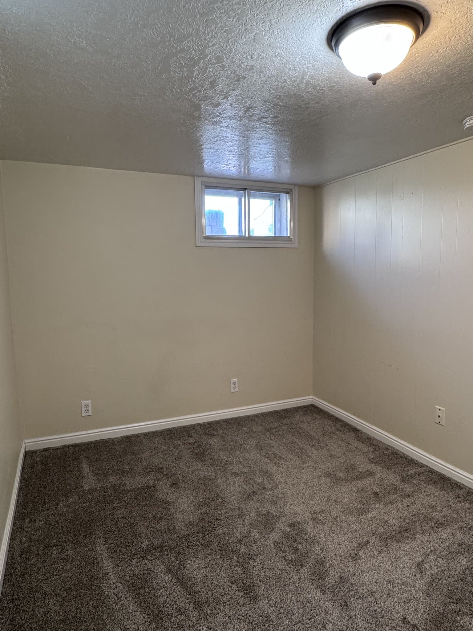 Ogden Single Room: 119 Ray St