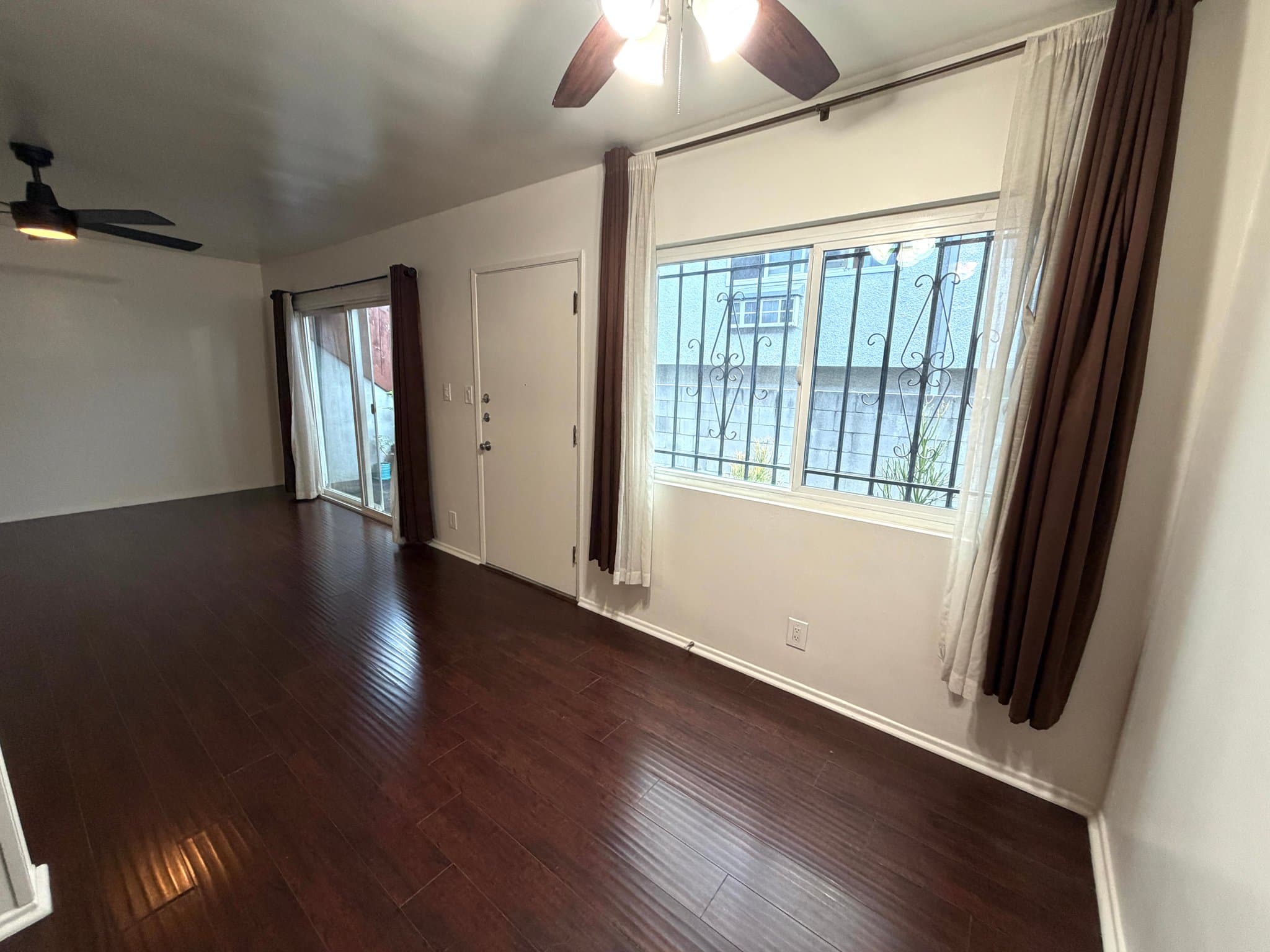Culver City Apartment: 3840 Overland Ave