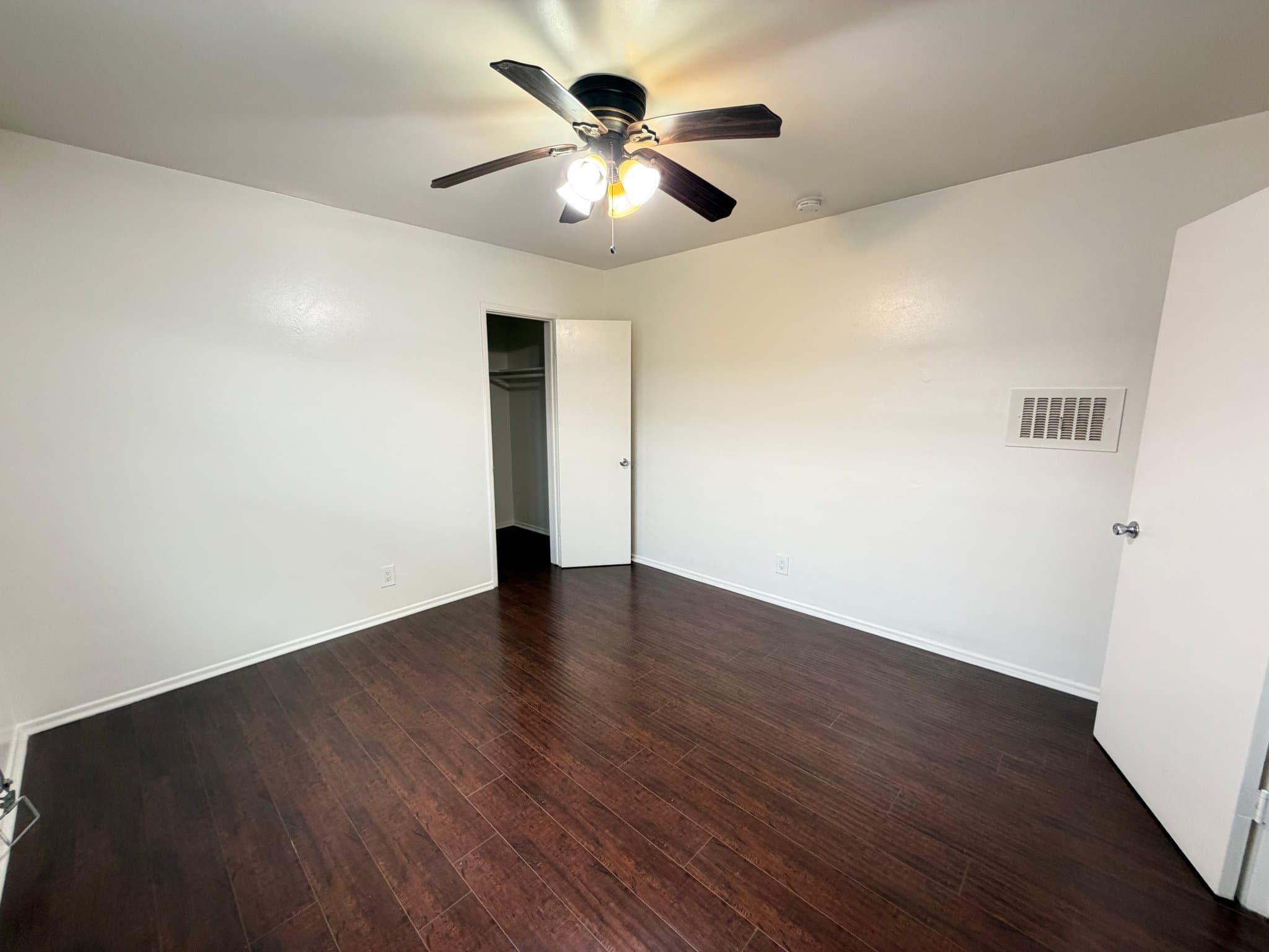 Culver City Apartment: 3840 Overland Ave