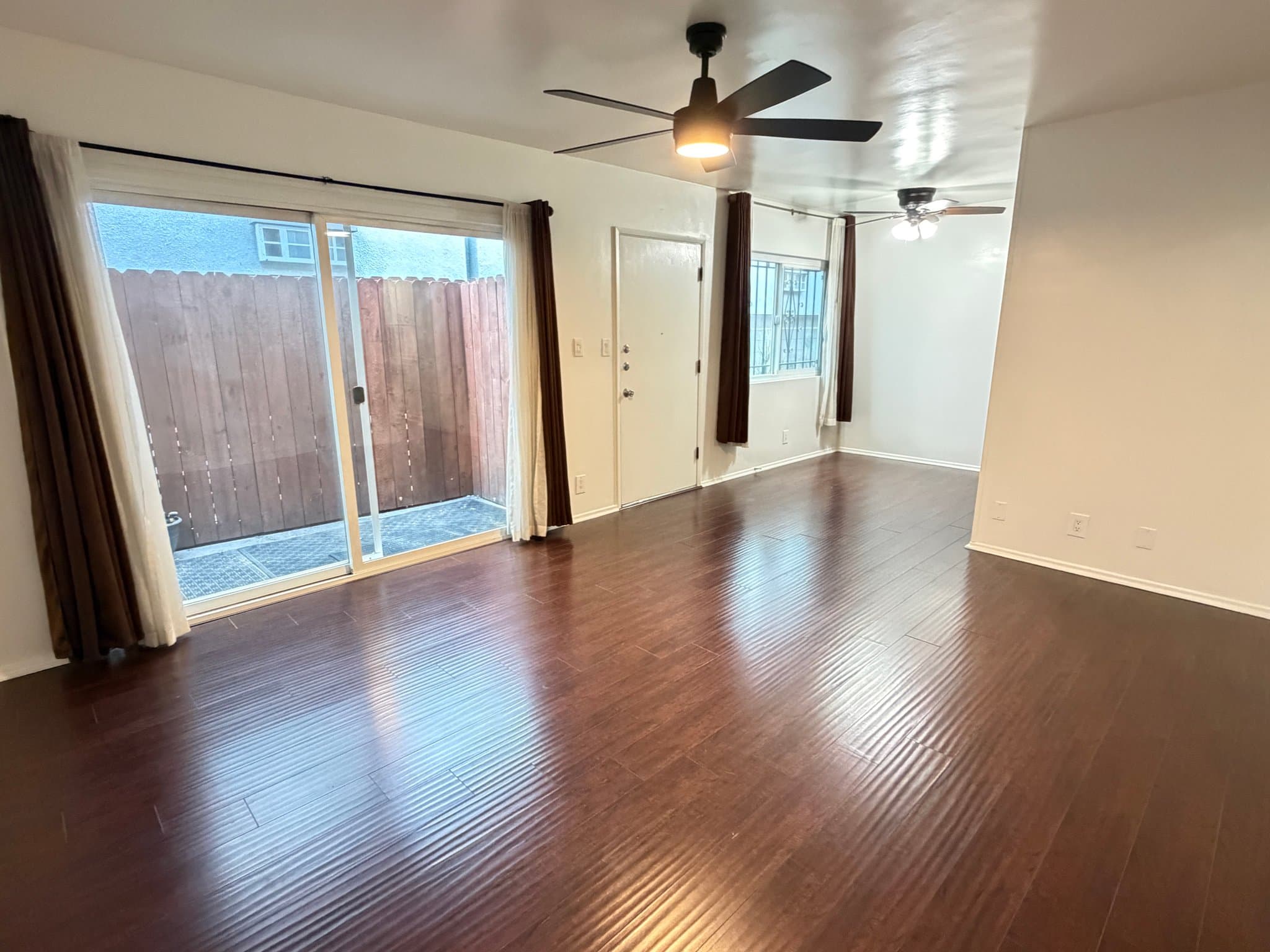 Culver City Apartment: 3840 Overland Ave