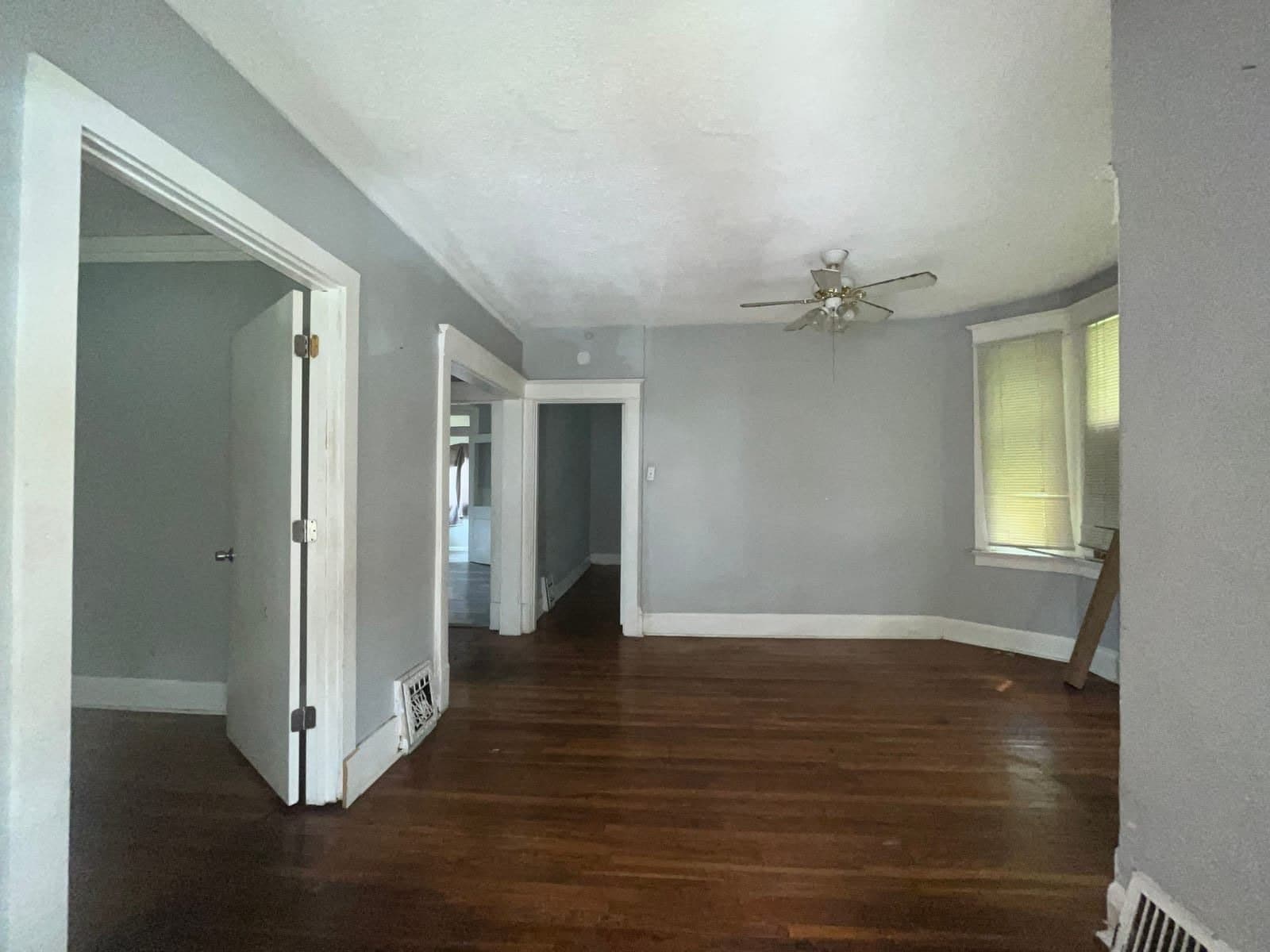 St. Louis House: 2810 Norwood Ave