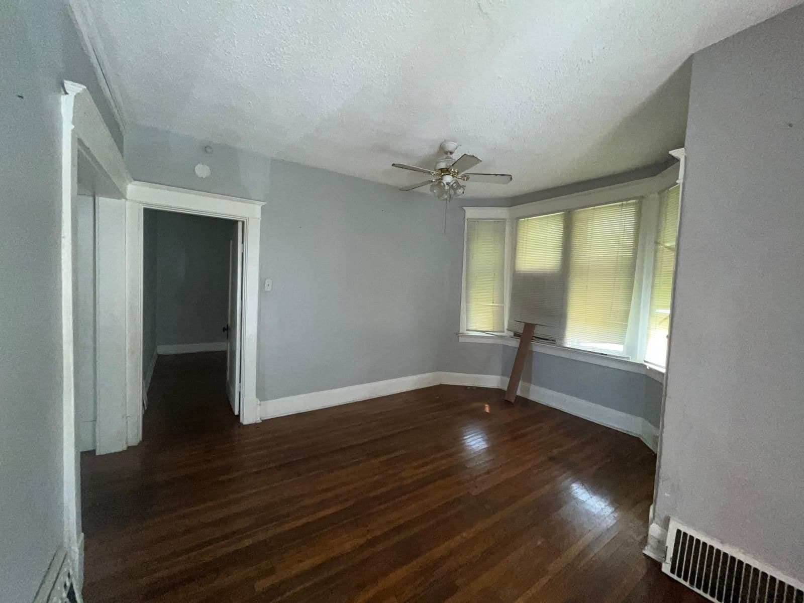 St. Louis House: 2810 Norwood Ave