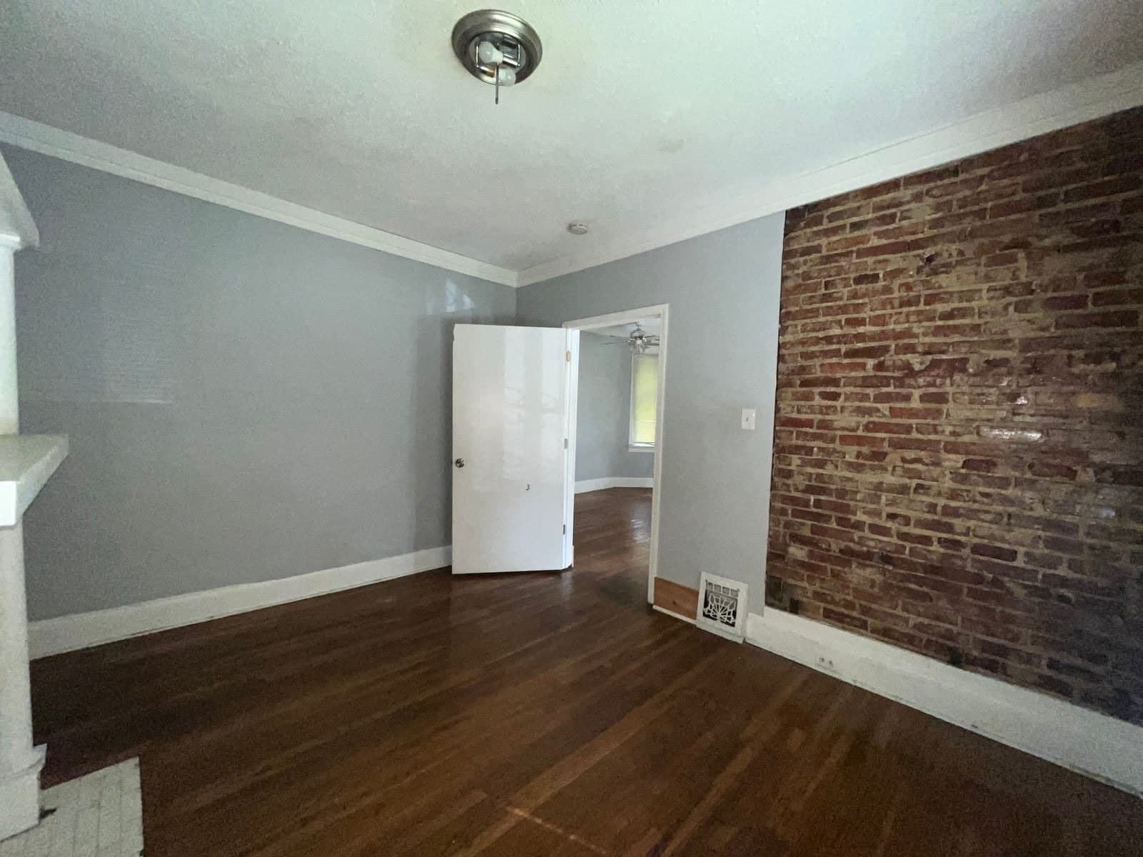 St. Louis House: 2810 Norwood Ave