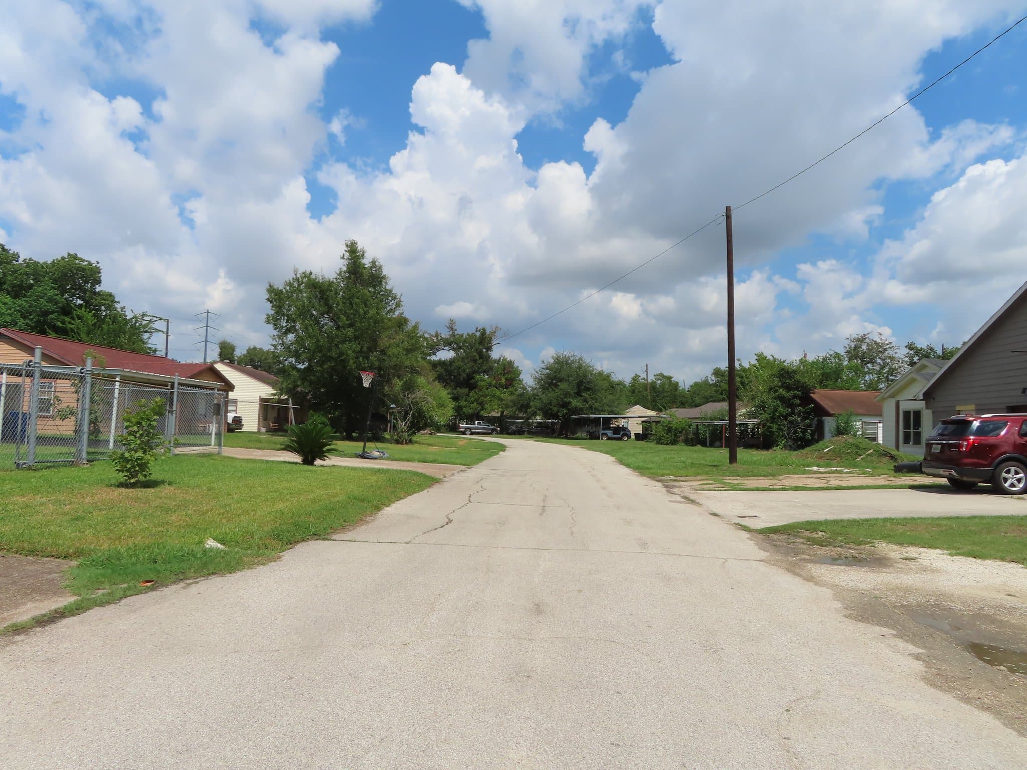 Houston House: 13413 Duluth St