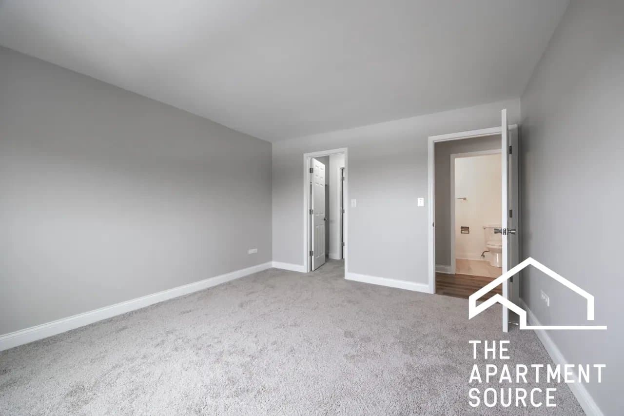Oak Park Apartment: 110 North Kenilworth Avenue #2A Oak Park, IL 60301