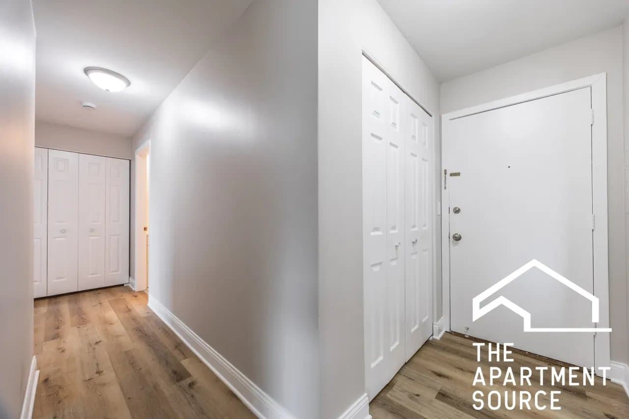 Oak Park Apartment: 110 North Kenilworth Avenue #2A Oak Park, IL 60301