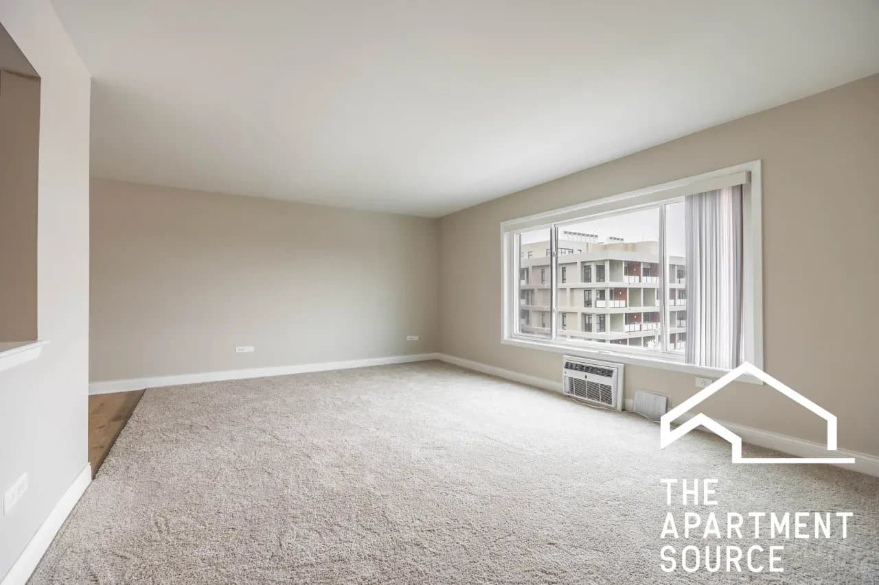 Oak Park Apartment: 110 North Kenilworth Avenue #2A Oak Park, IL 60301