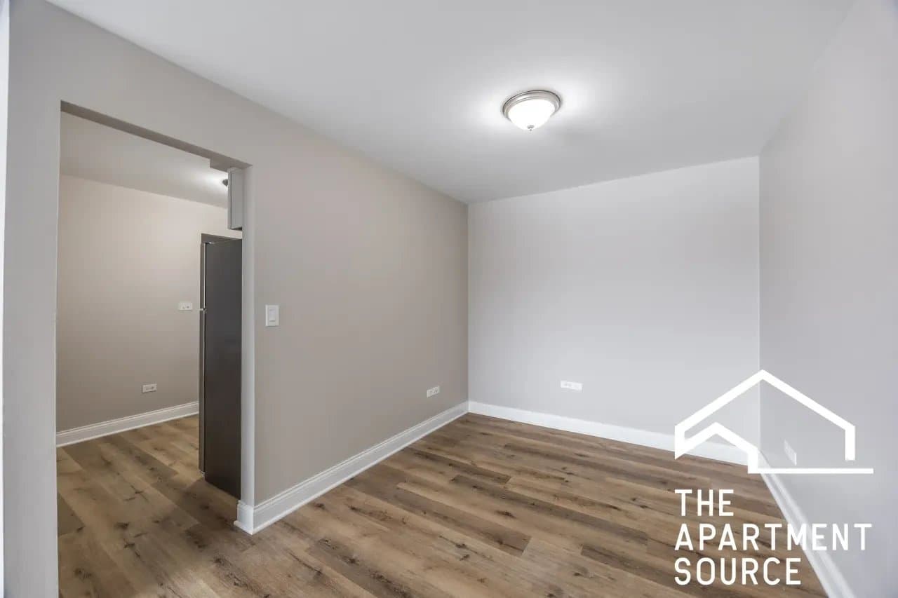 Oak Park Apartment: 110 North Kenilworth Avenue #2A Oak Park, IL 60301