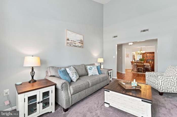 Bordentown Townhome: 263 Birch Hollow Dr