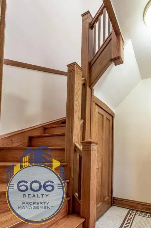 Chicago Apartment: 2252 North Laramie Avenue #1 Chicago, IL 60639