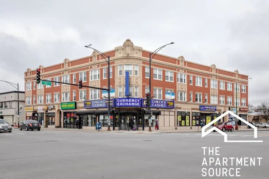Chicago Apartment: 1550 West 95th Street #308 Chicago, IL 60643