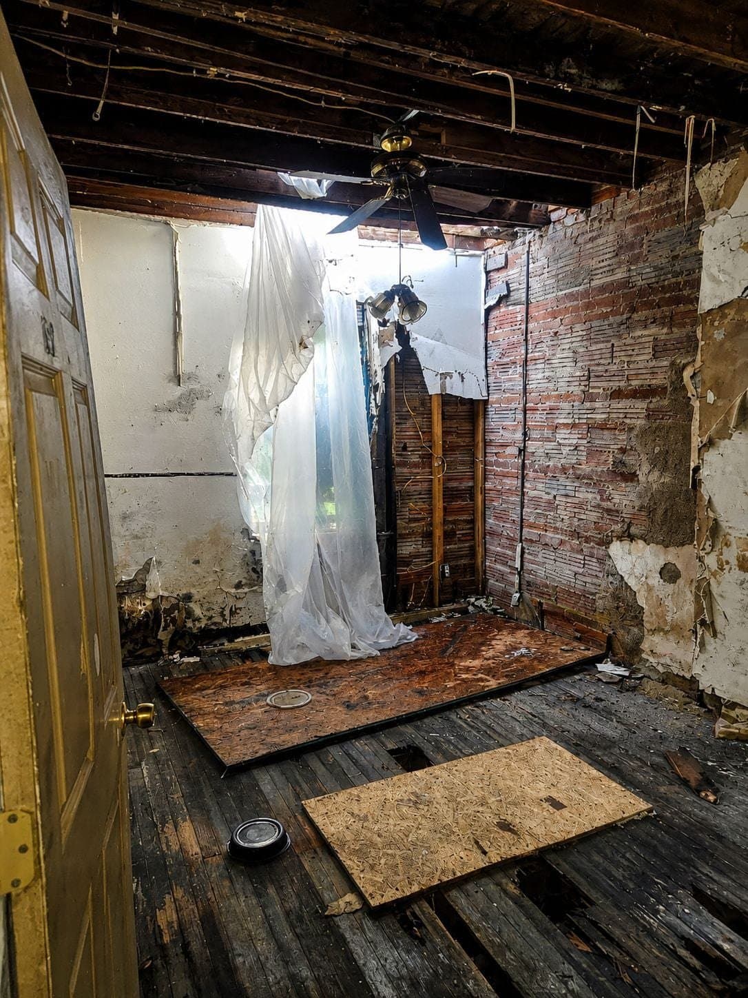 St. Louis House: 4920 San Francisco Ave
