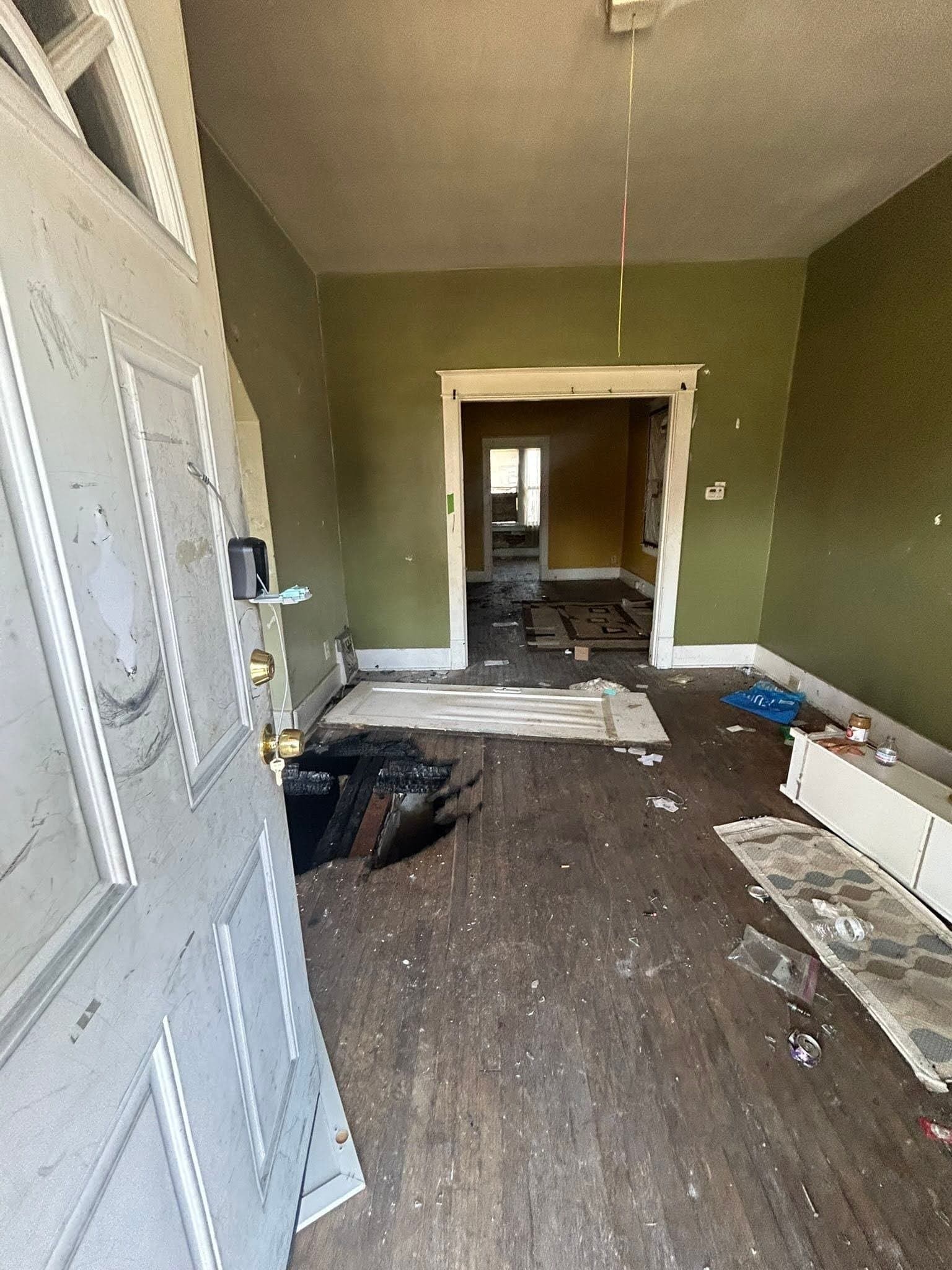 St. Louis House: 4424 Marcus