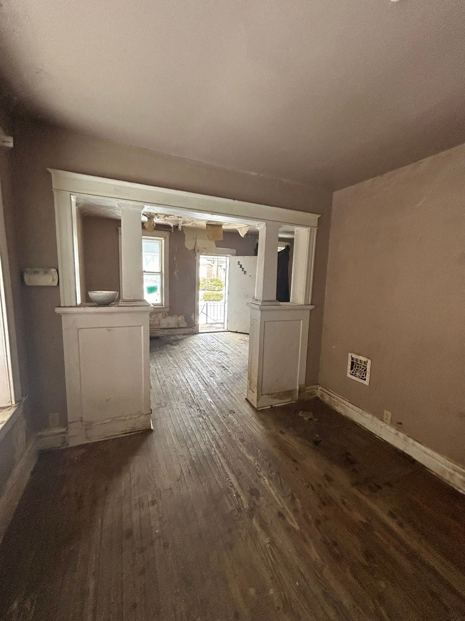 St. Louis House: 4546 Pope Ave