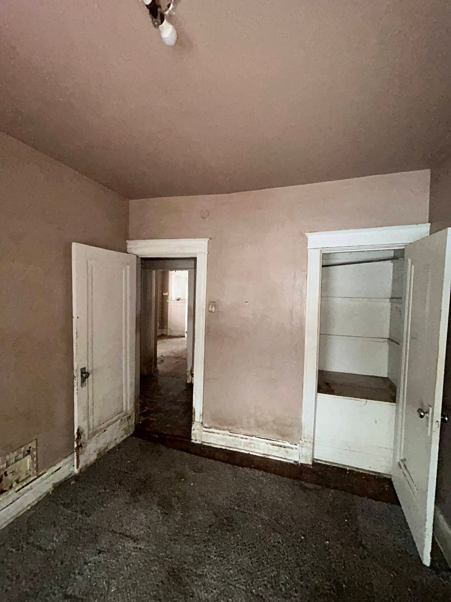 St. Louis House: 4546 Pope Ave