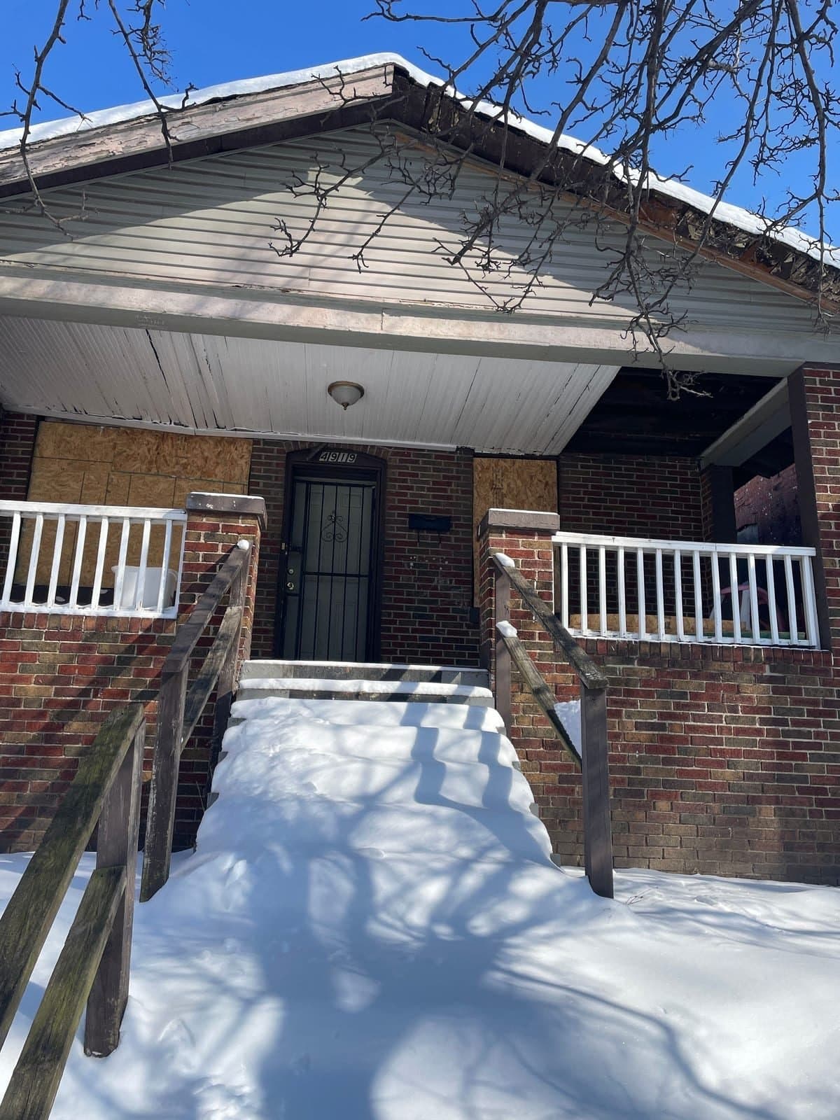 St. Louis House: 4919 Thelka Ave