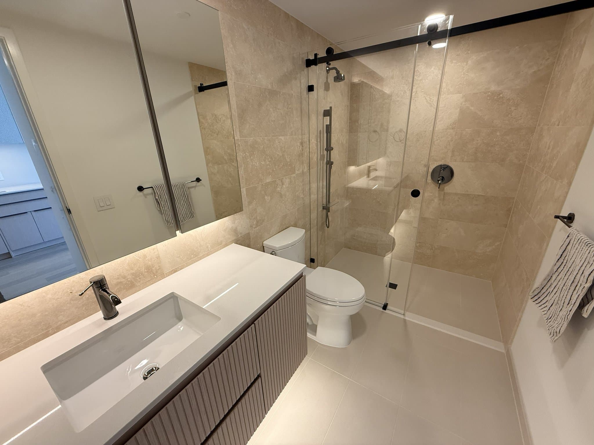 Honolulu Condo: 333 Ward Ave