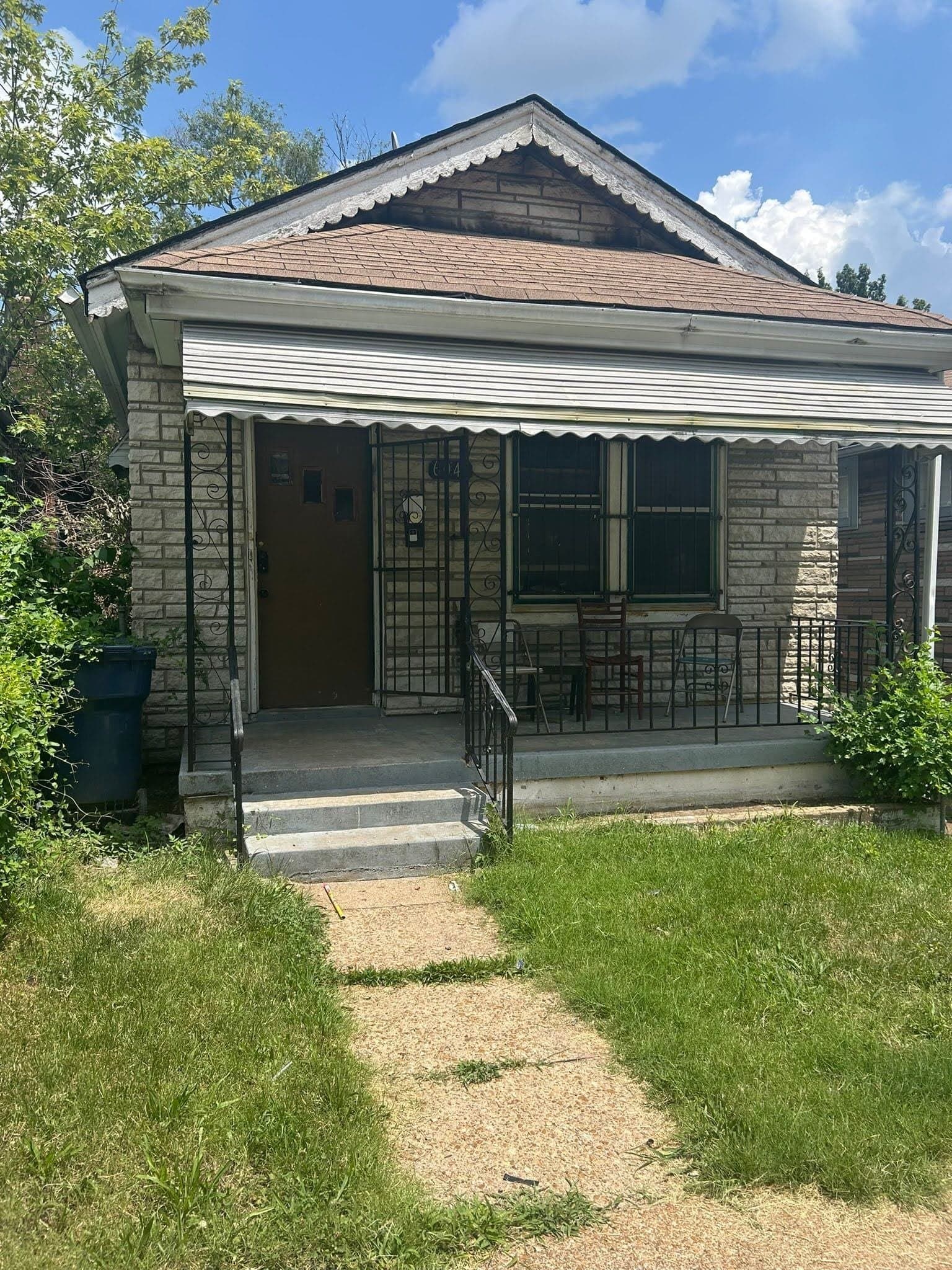 St. Louis House: 6041 Harney