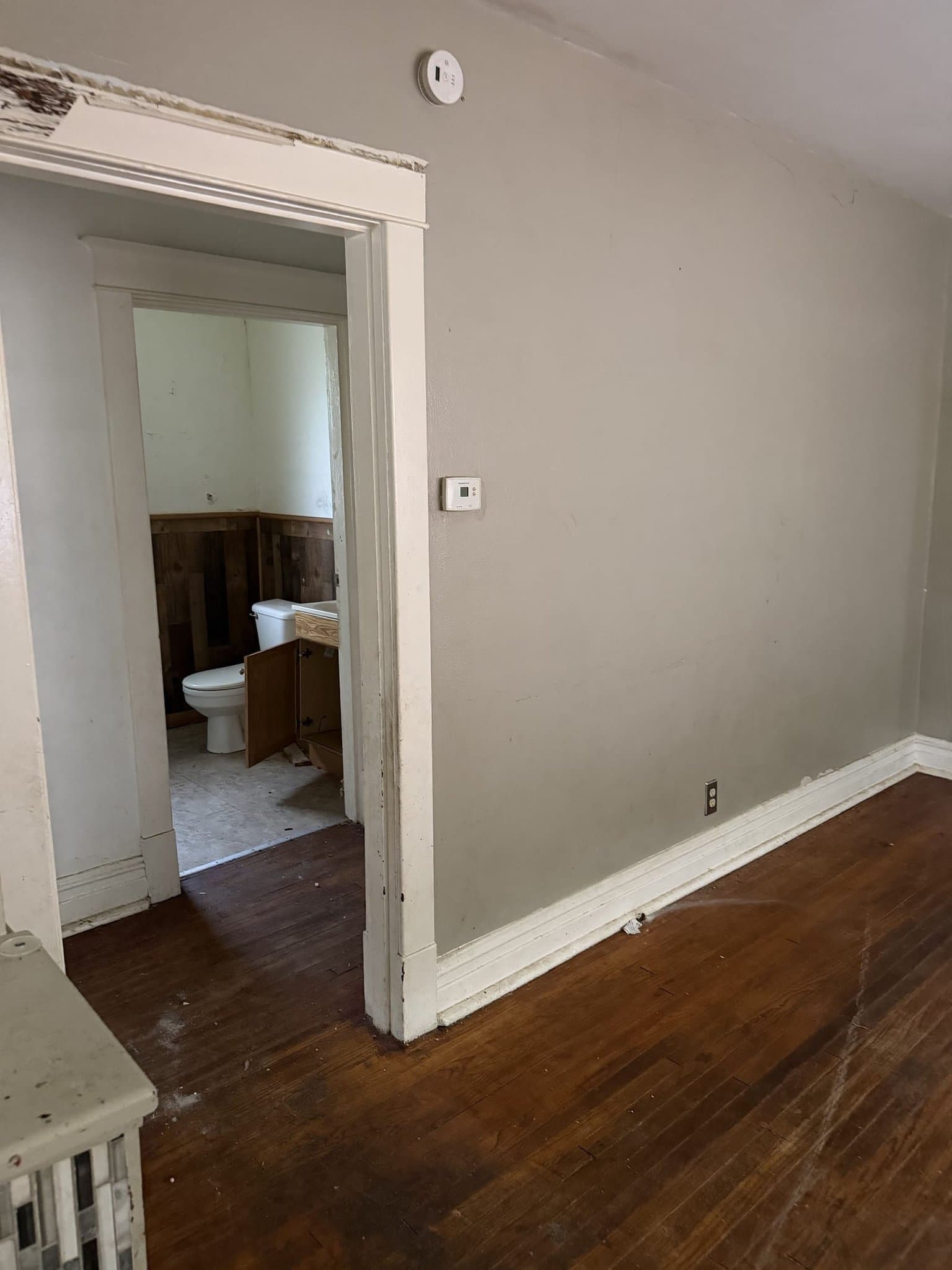 St. Louis House: 6580 Saint Louis Ave