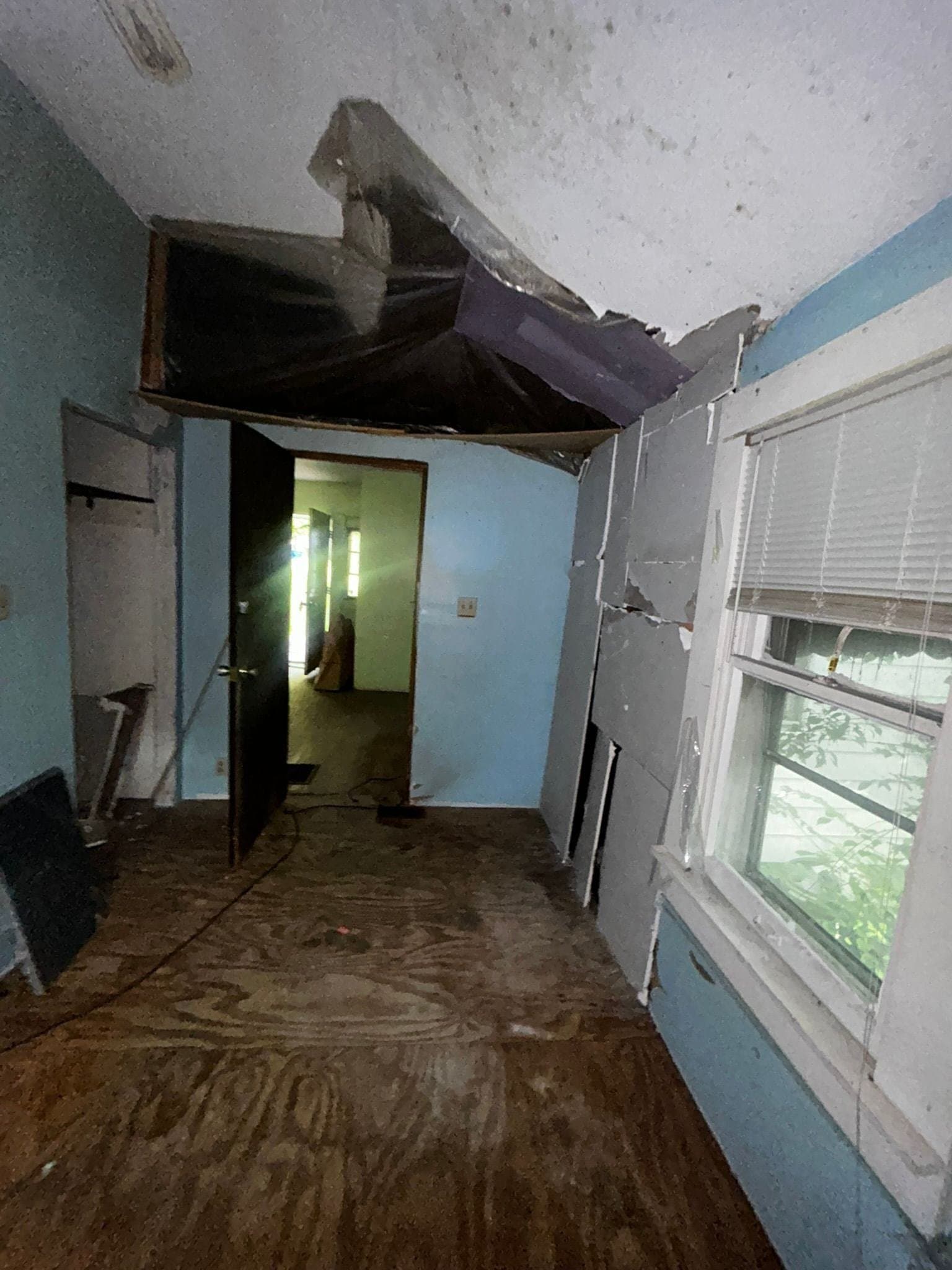 St. Louis House: 8521 Clifton Ave