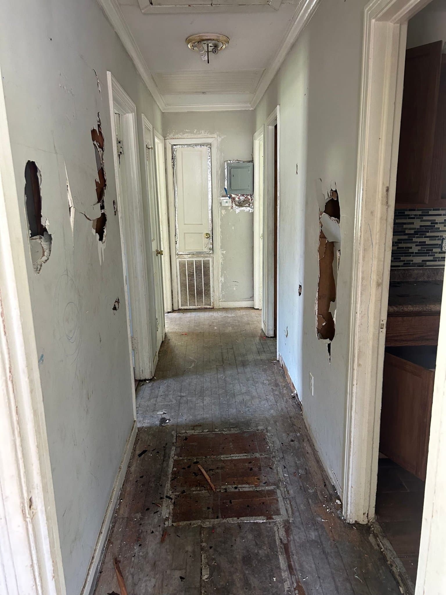 Jackson House: 1753 McGee