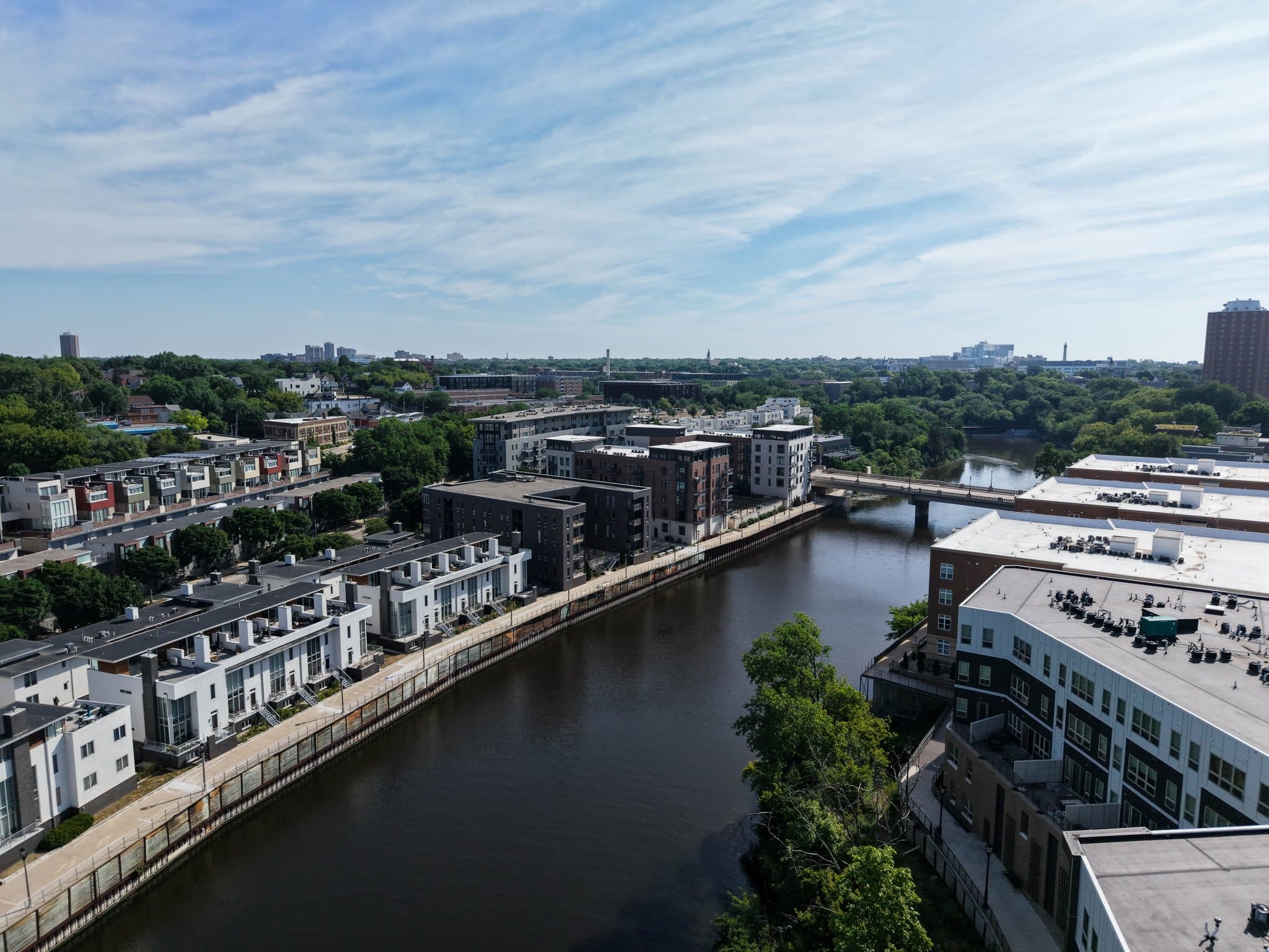 Milwaukee Condo: 1905 N Water St