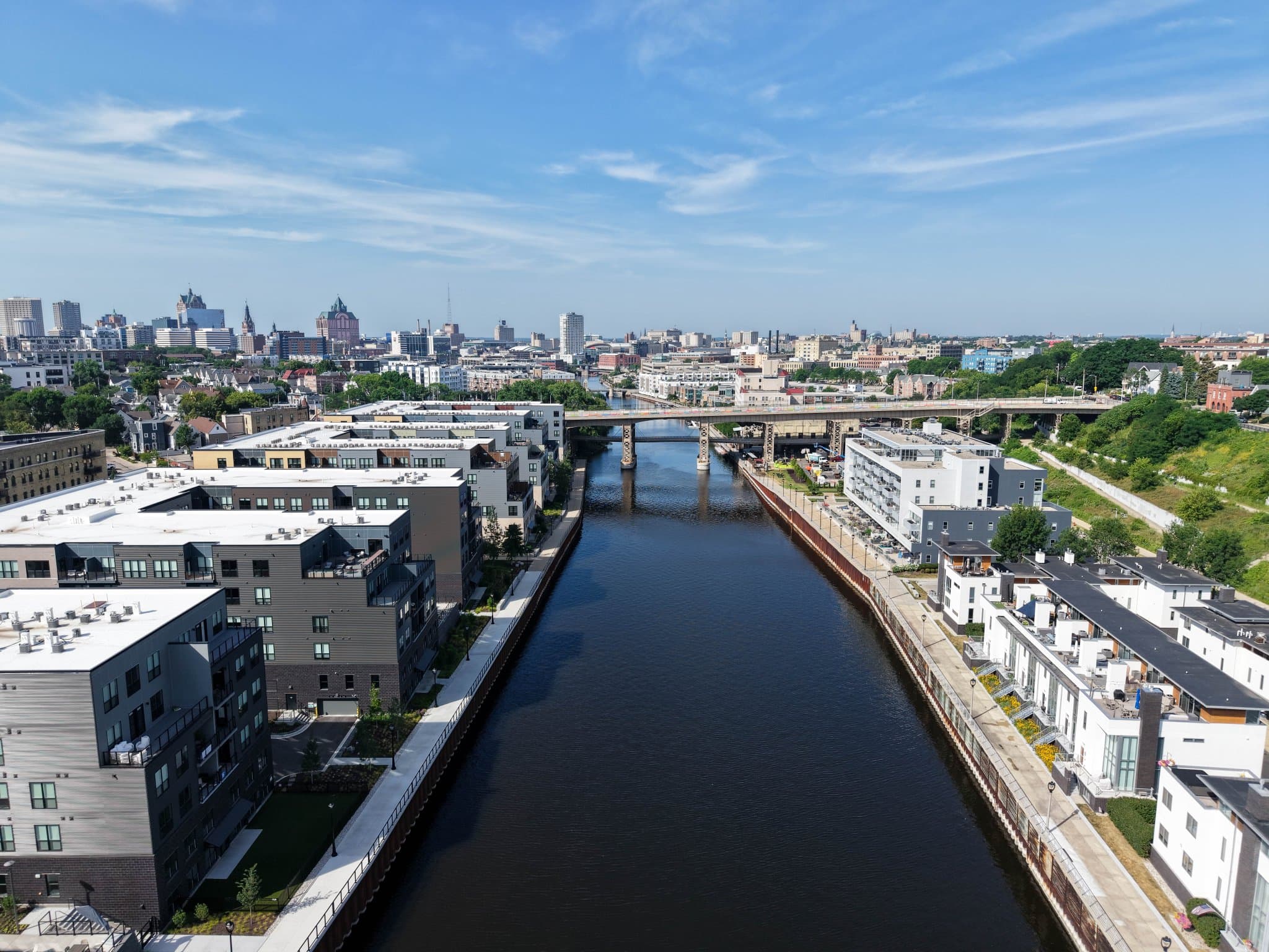 Milwaukee Condo: 1905 N Water St