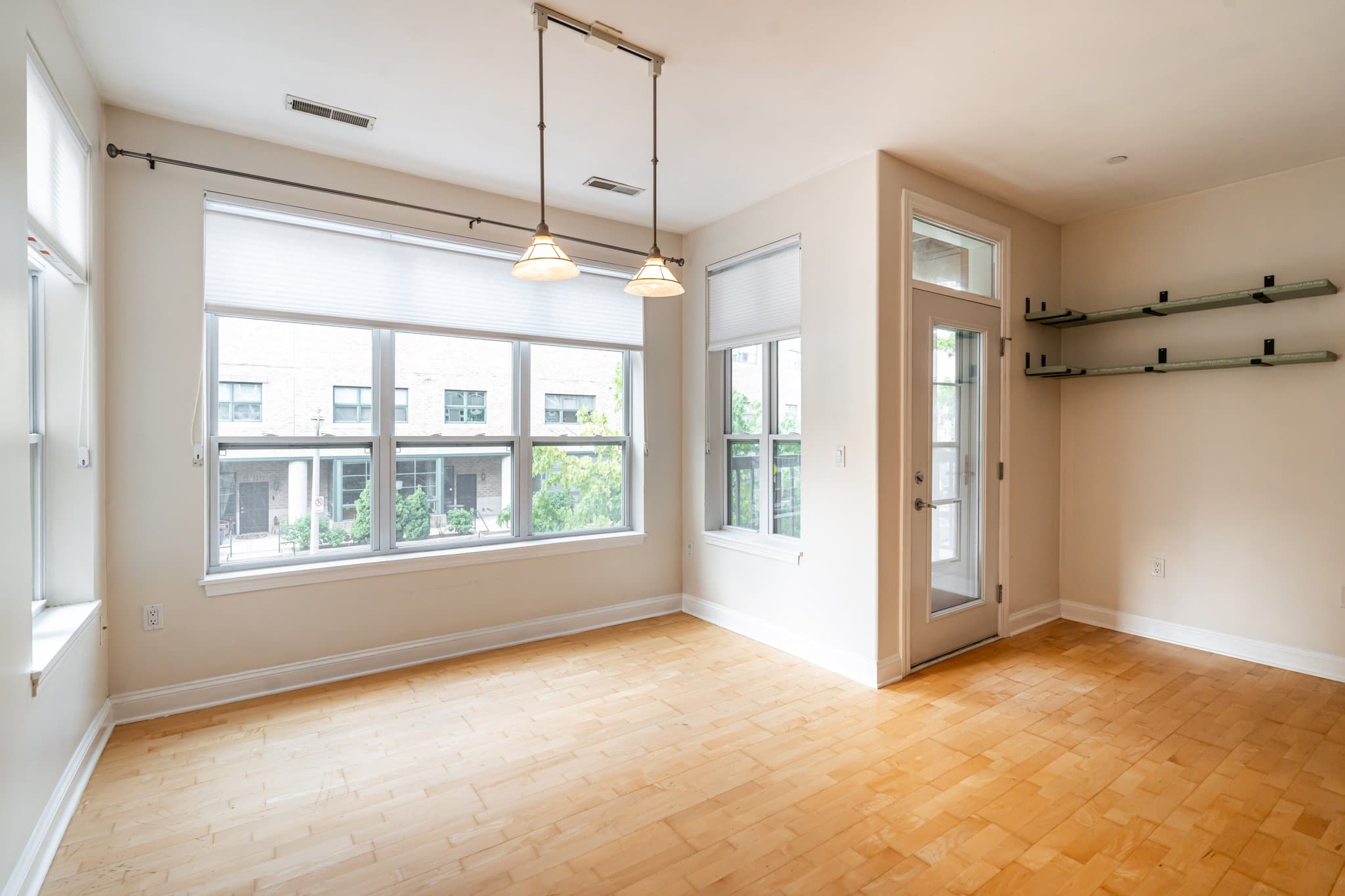 Milwaukee Condo: 1905 N Water St