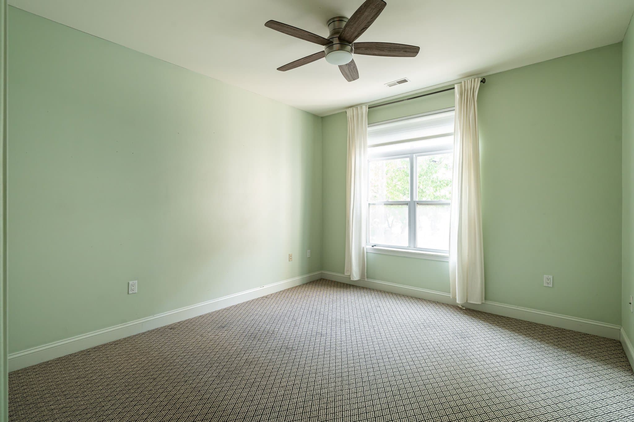 Milwaukee Condo: 1905 N Water St