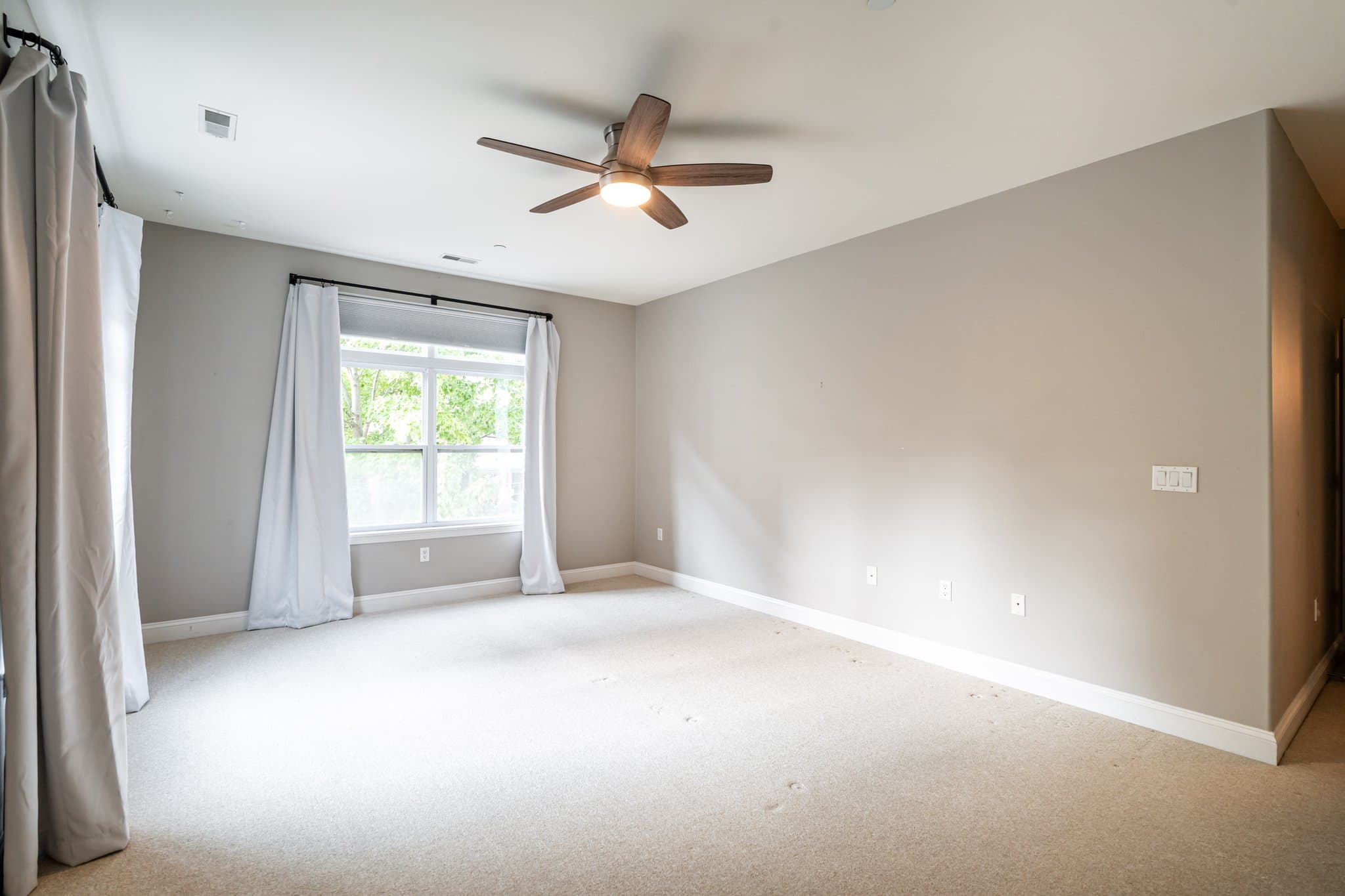 Milwaukee Condo: 1905 N Water St