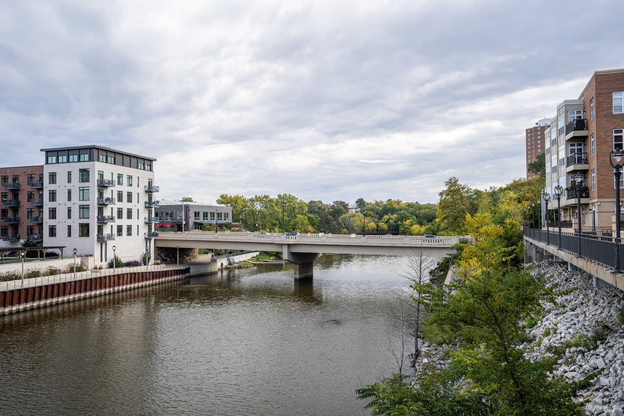 Milwaukee Condo: 1905 N Water St