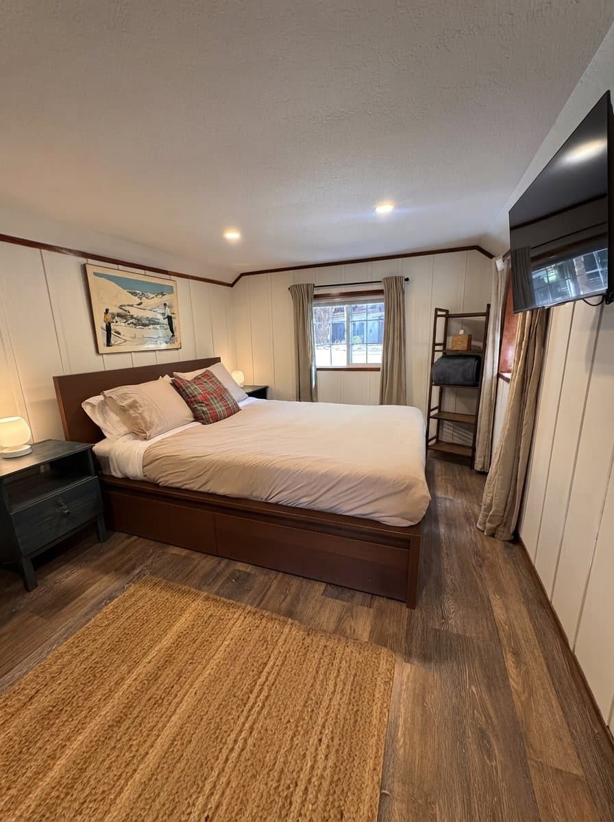 Tahoe Vista House: 451 Brassie Ave