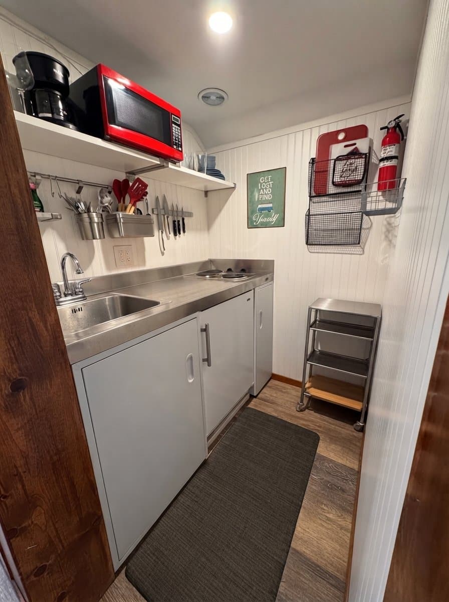 Tahoe Vista House: 451 Brassie Ave