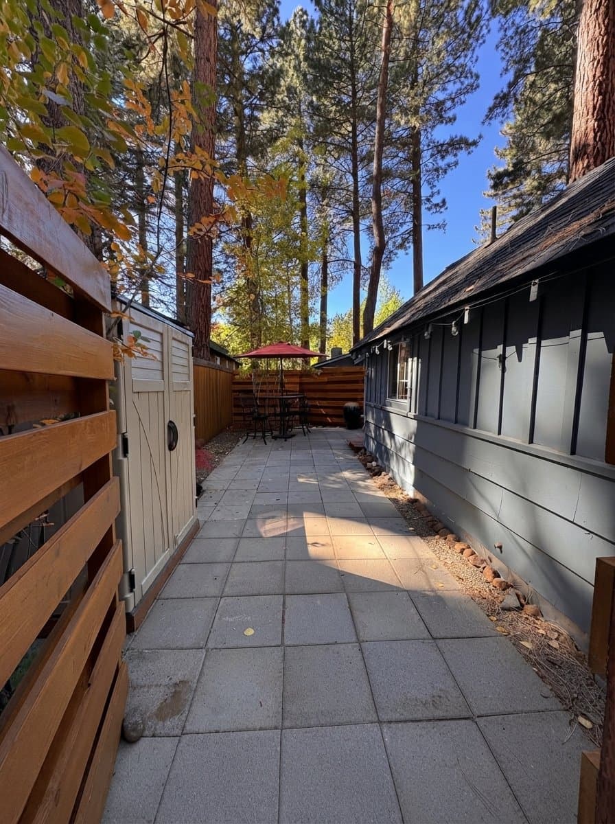 Tahoe Vista House: 451 Brassie Ave