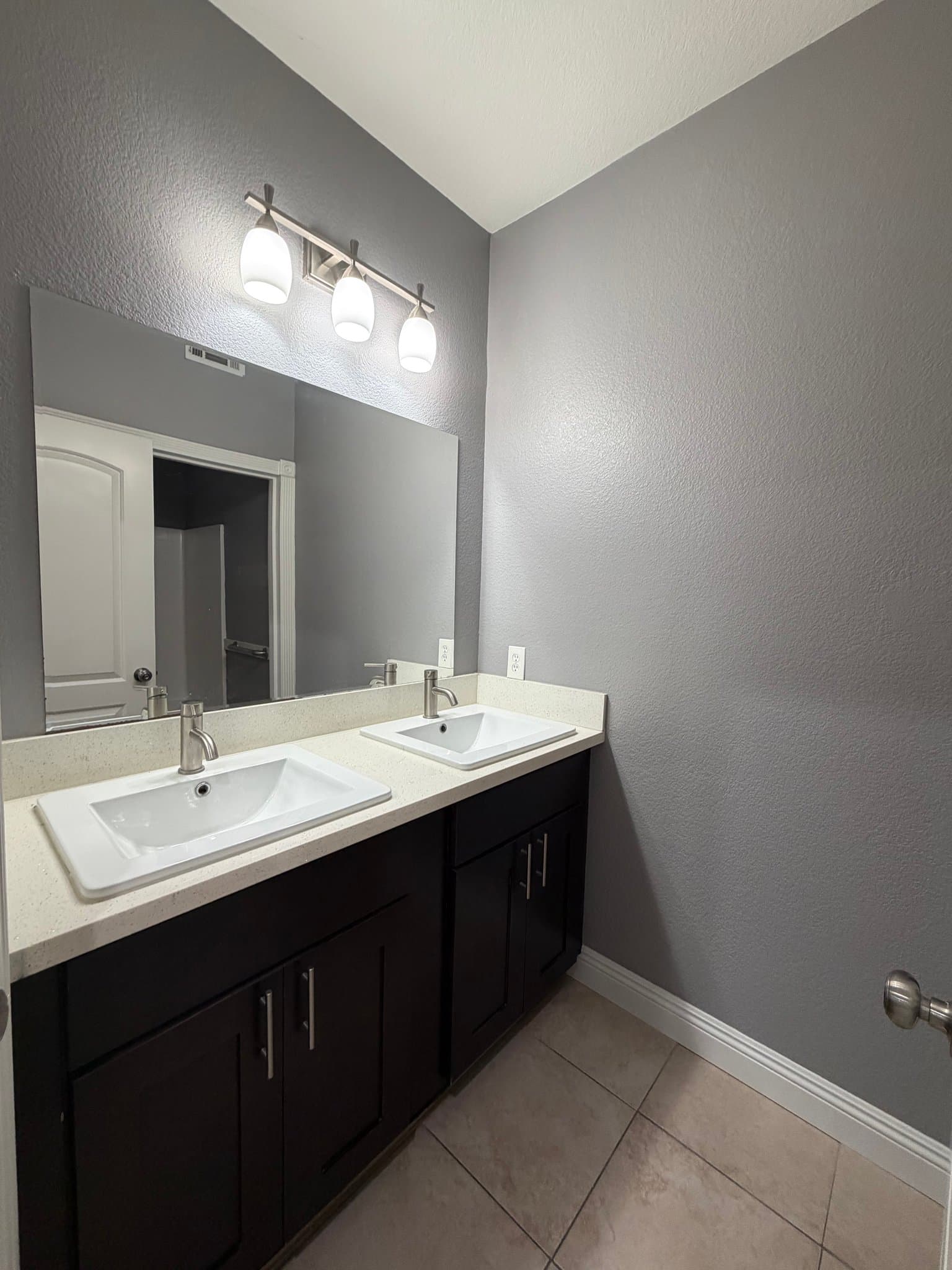 Riverside House: 11598 Countryrise Ln