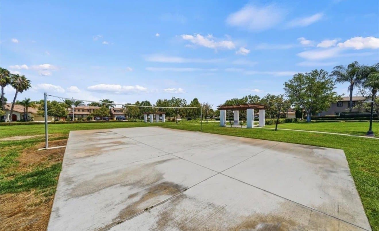 Riverside House: 11598 Countryrise Ln