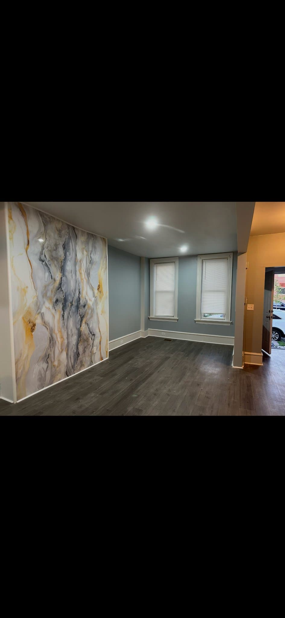 Harrisburg House: 414 1/2 Harris St