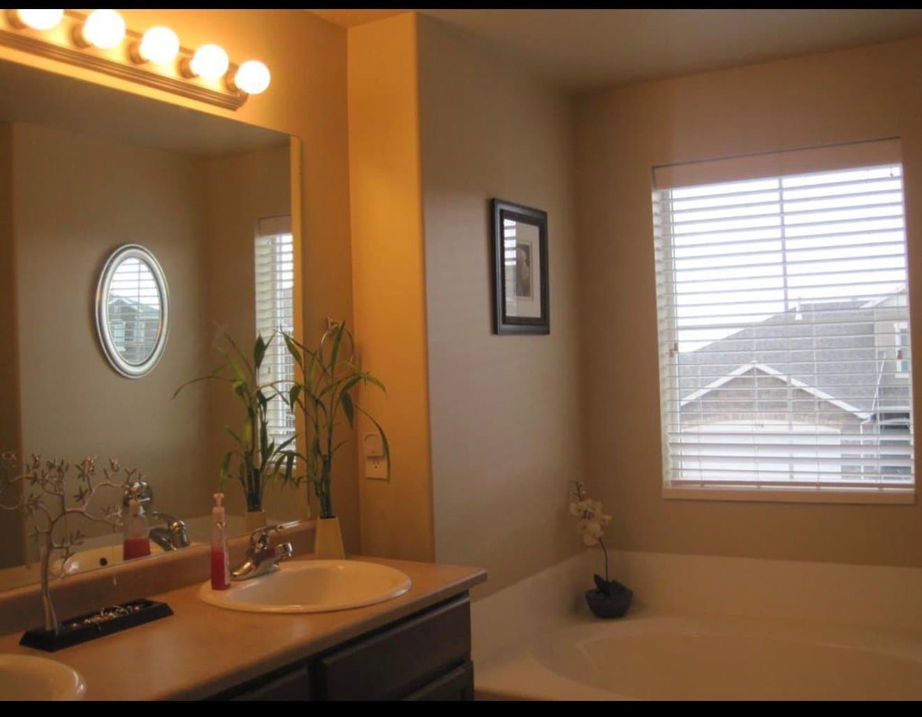 North Salt Lake Townhome: 911 W Halstead Dr