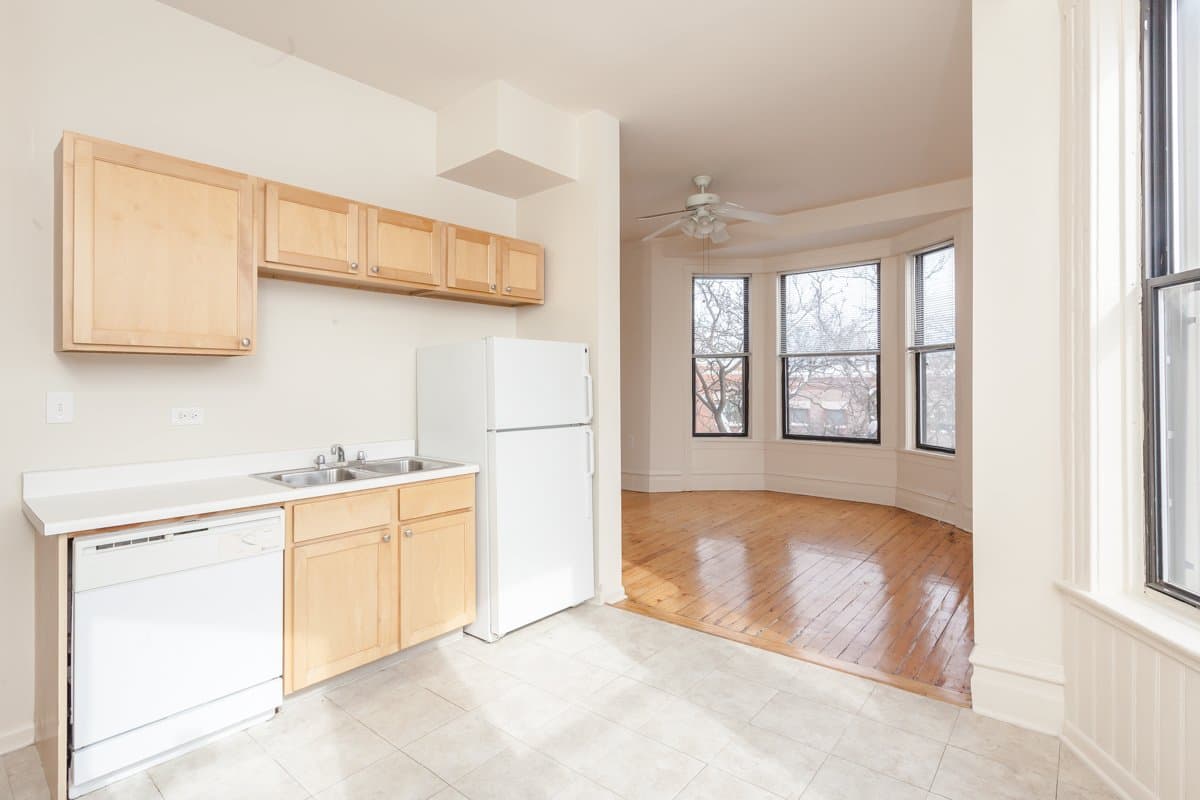 Chicago Apartment: 1726 N Orchard